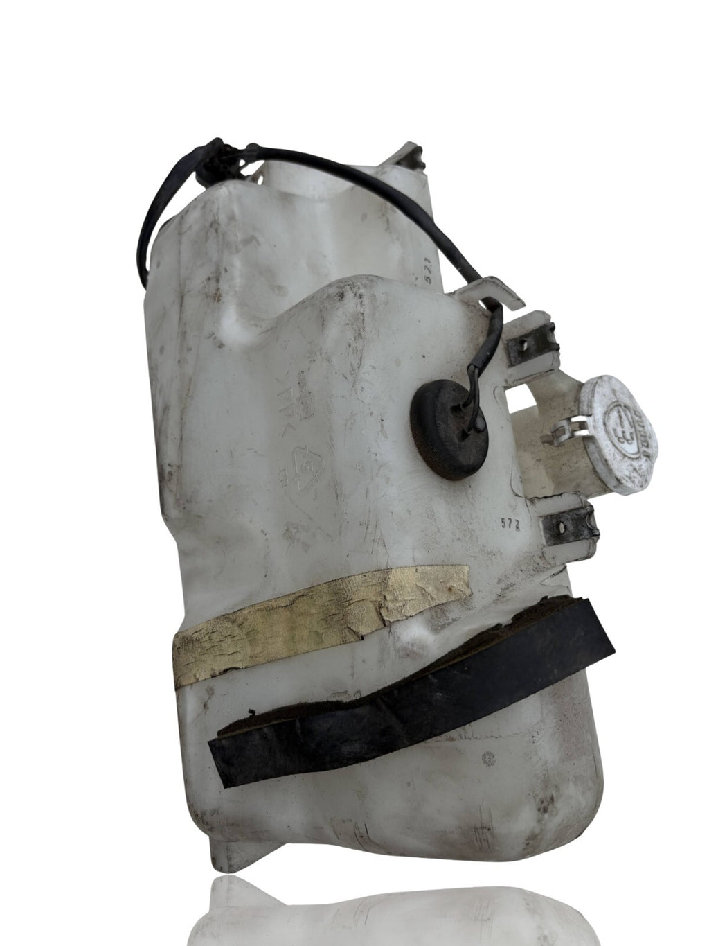Mitsubishi Pajero 1996 Windscreen washer fluid reservoir bottle HLC37017