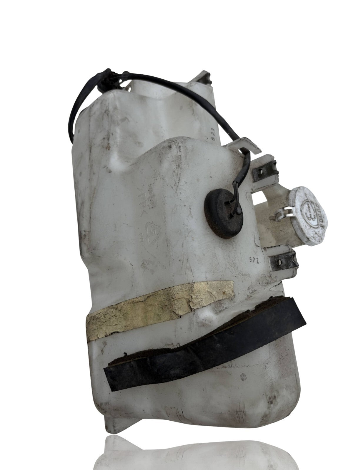 Mitsubishi Pajero 1996 Windscreen washer fluid reservoir bottle HLC37017