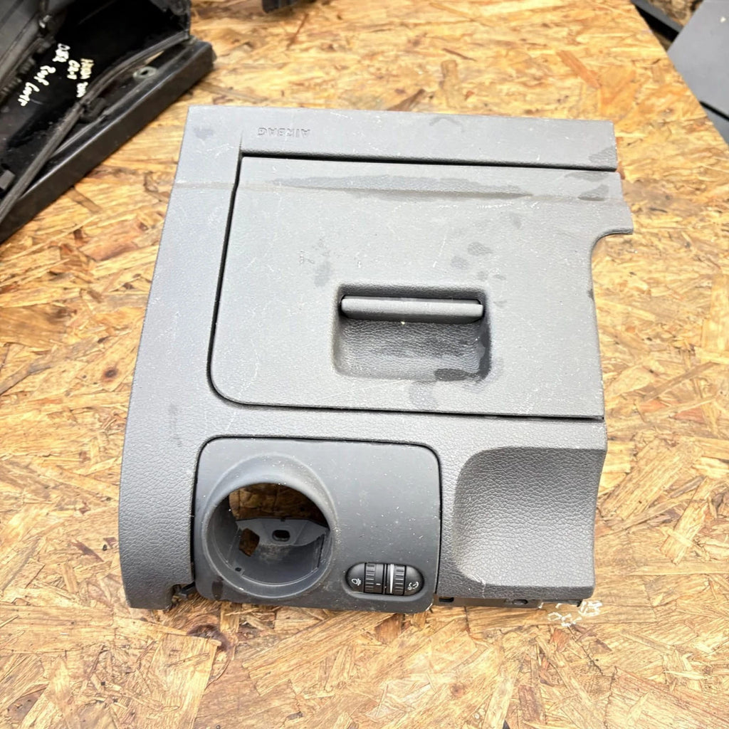 VW Golf Cabrio 1.4 TSI 2011 Dashboard Cubby Box 5K2858368C 15008250