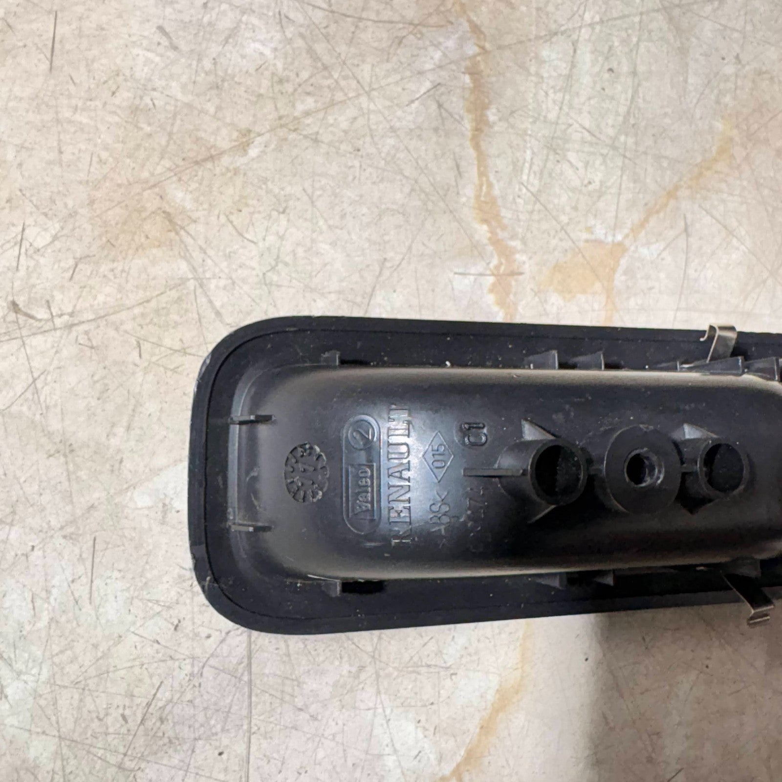 RENAULT TWINGO 2007-2014 FRONT LEFT WINDOW LIFTER SWITCH REGULATOR 8200356517B
