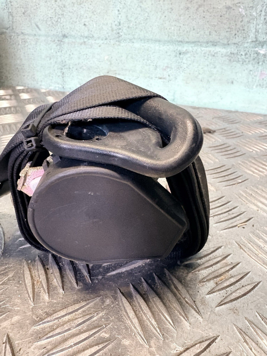 PEUGEOT 206 5 DOOR PASSENGER SIDE REAR NEARSIDE REAR SEAT BELT 1998-2006
