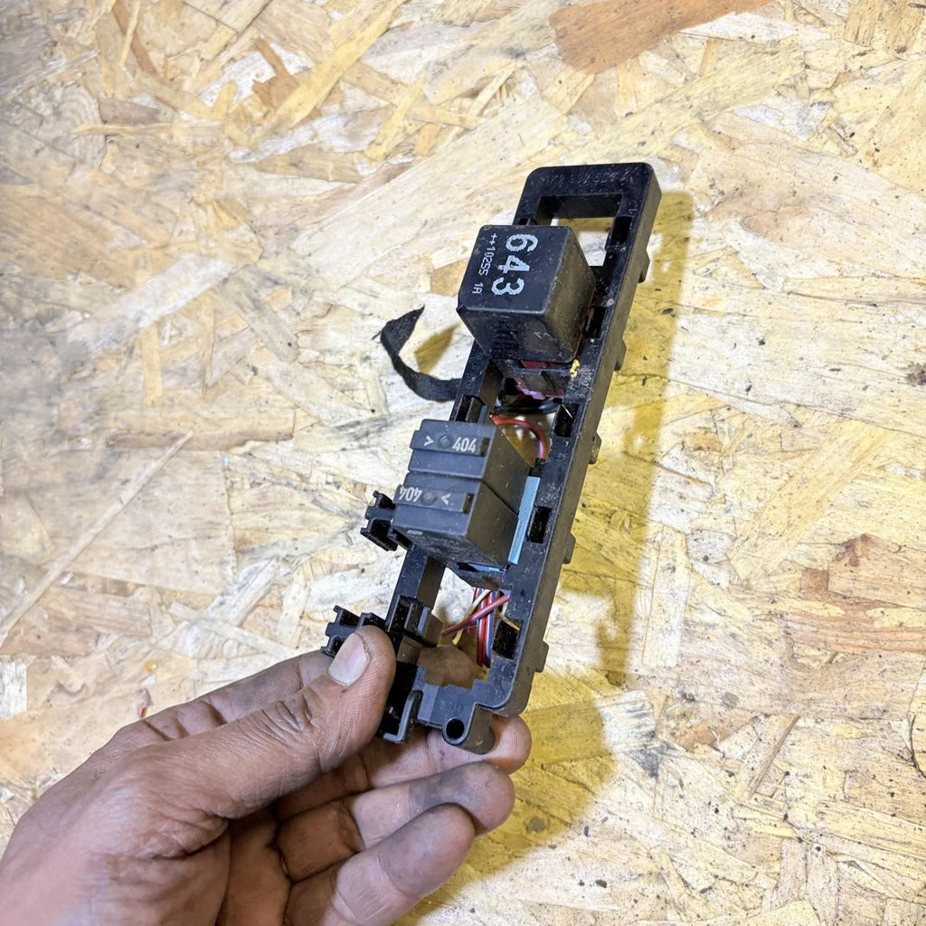 AUDI A3 MK2 FUSE RELAY BOX 1.9D 1K2937503A ++102551A