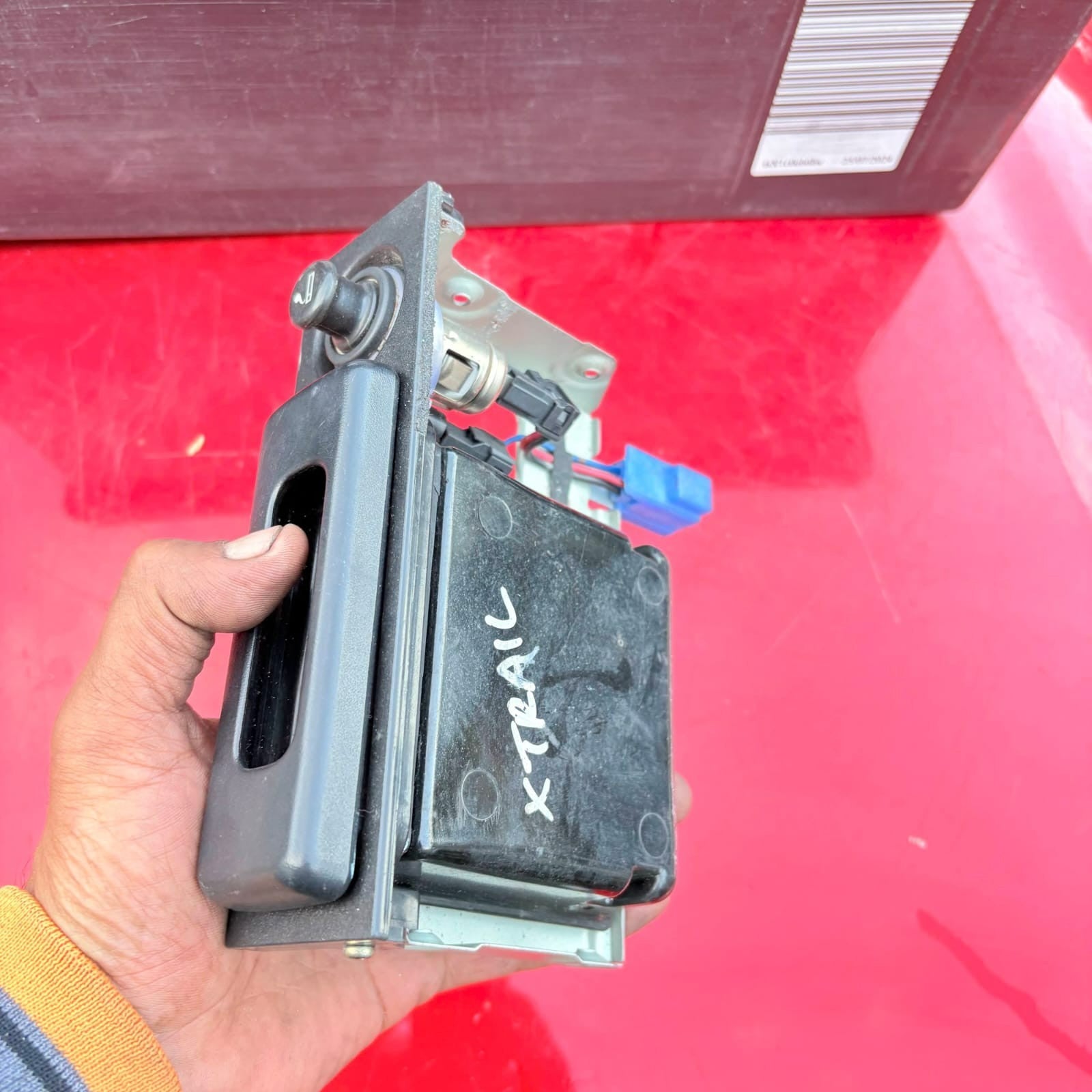 Cigarette Lighter Outlet YD22ETI for Nissan X-Trail 2001 FRF2025526-55