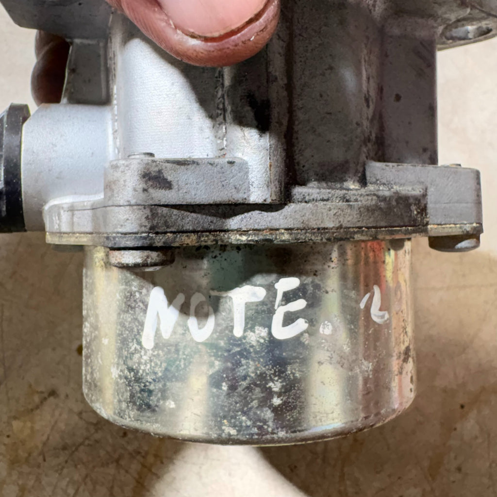 2011 Nissan Note Vacuum Pump 8201005306B