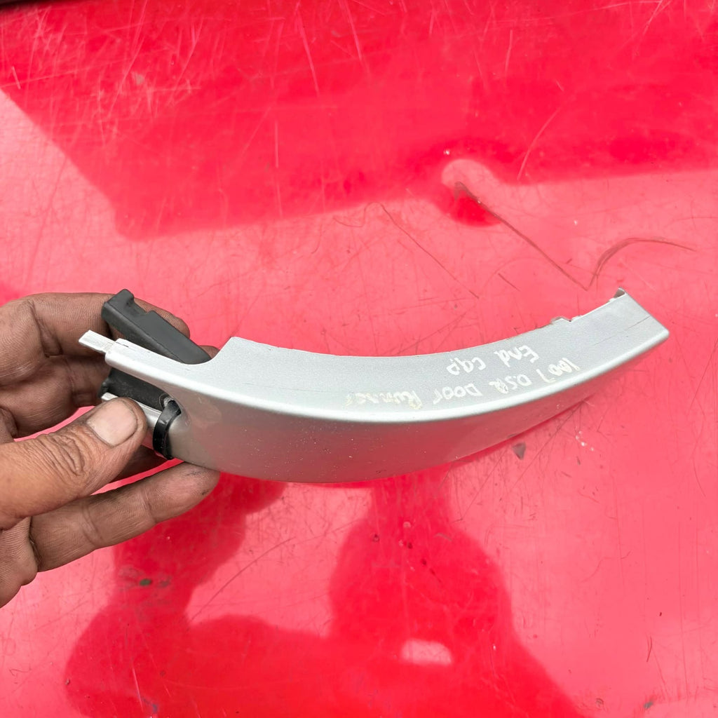 PEUGEOT 1007 NEARSIDE REAR SLIDING DOOR RAIL COVER TRIM (9649414780)