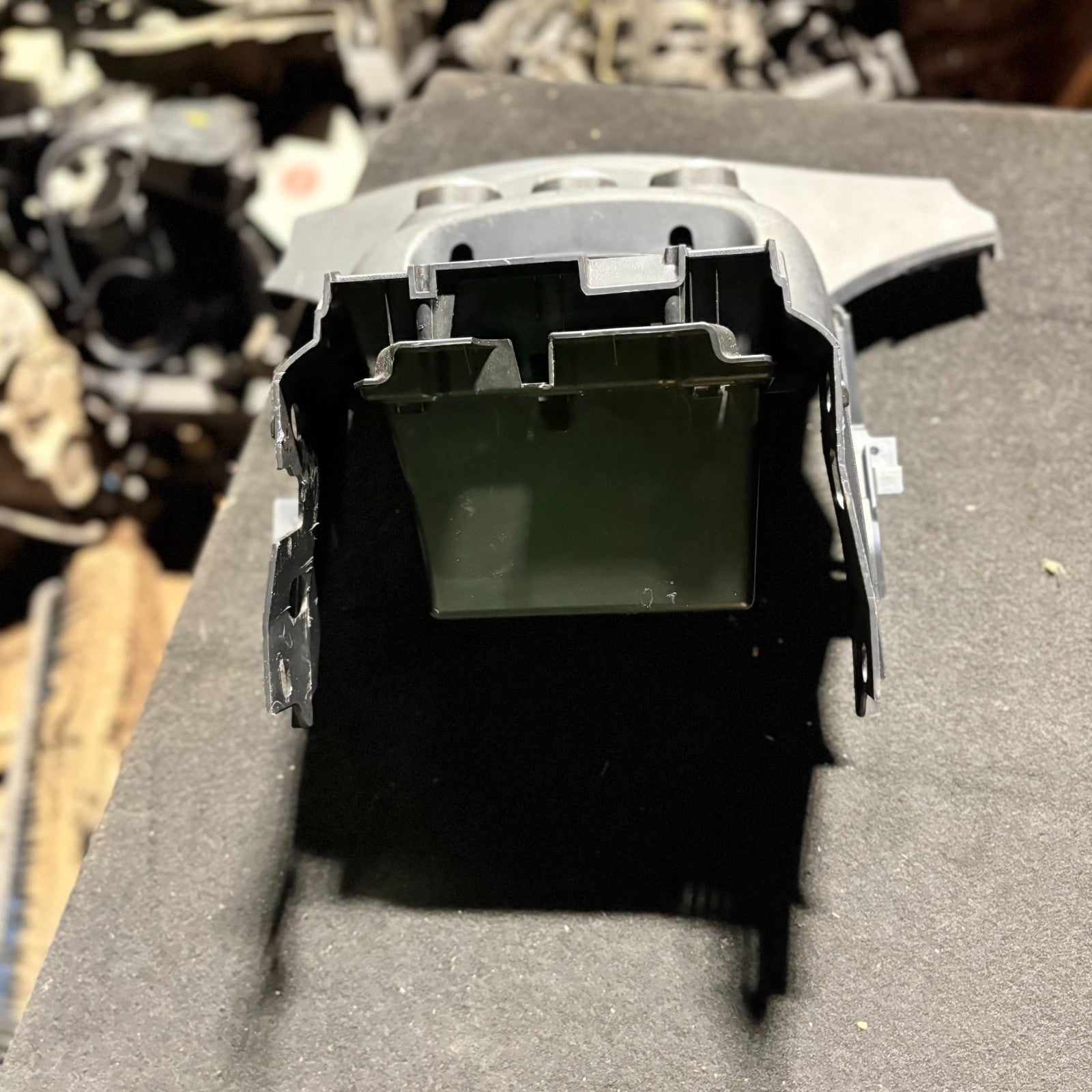 MITSUBISHI OUTLANDER 2009 HEATER CONTROL UNIT SURROUND 8010A143 PART