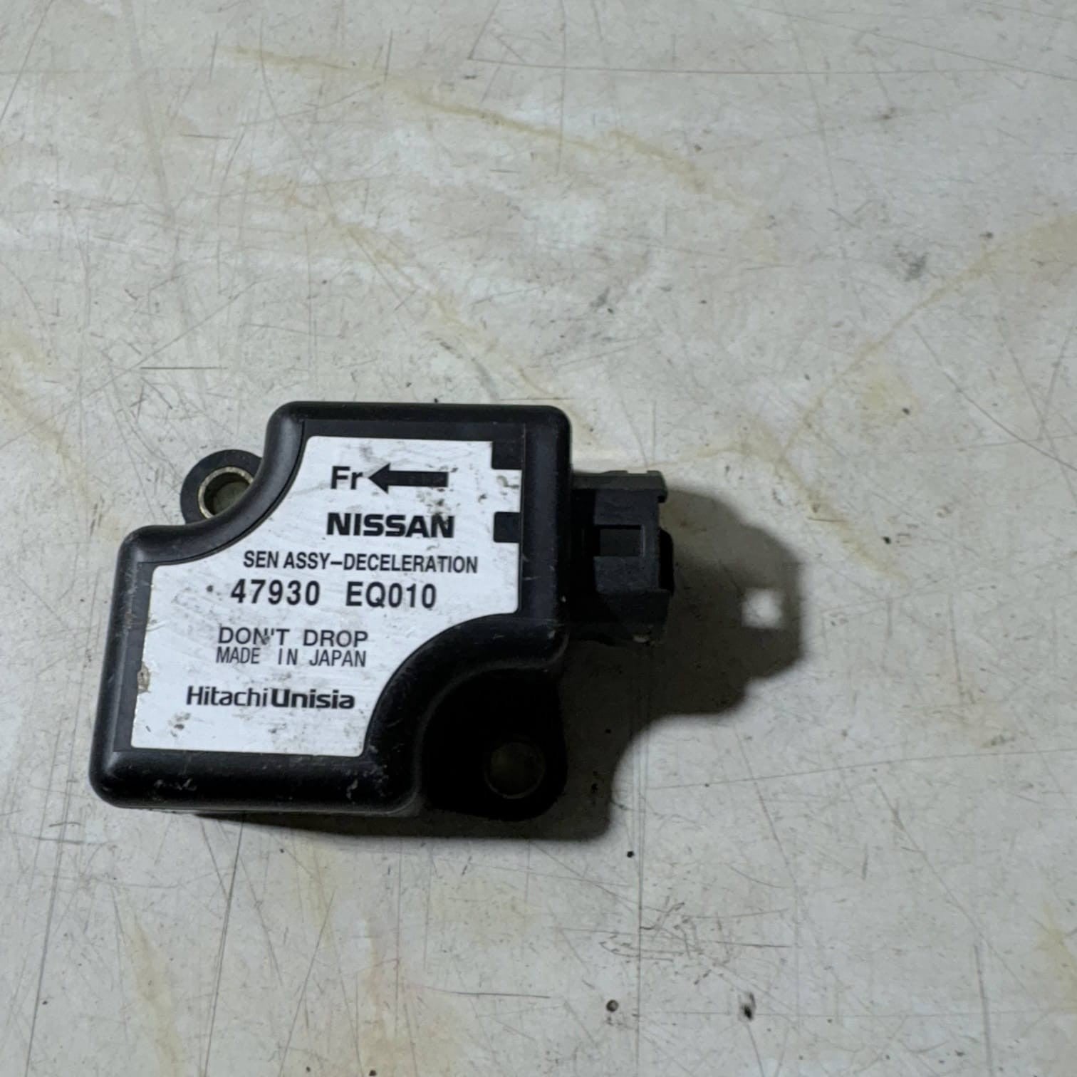 Nissan X-Trail T30 2.2 Diesel Deceleration Sensor Module 47930 EQ010