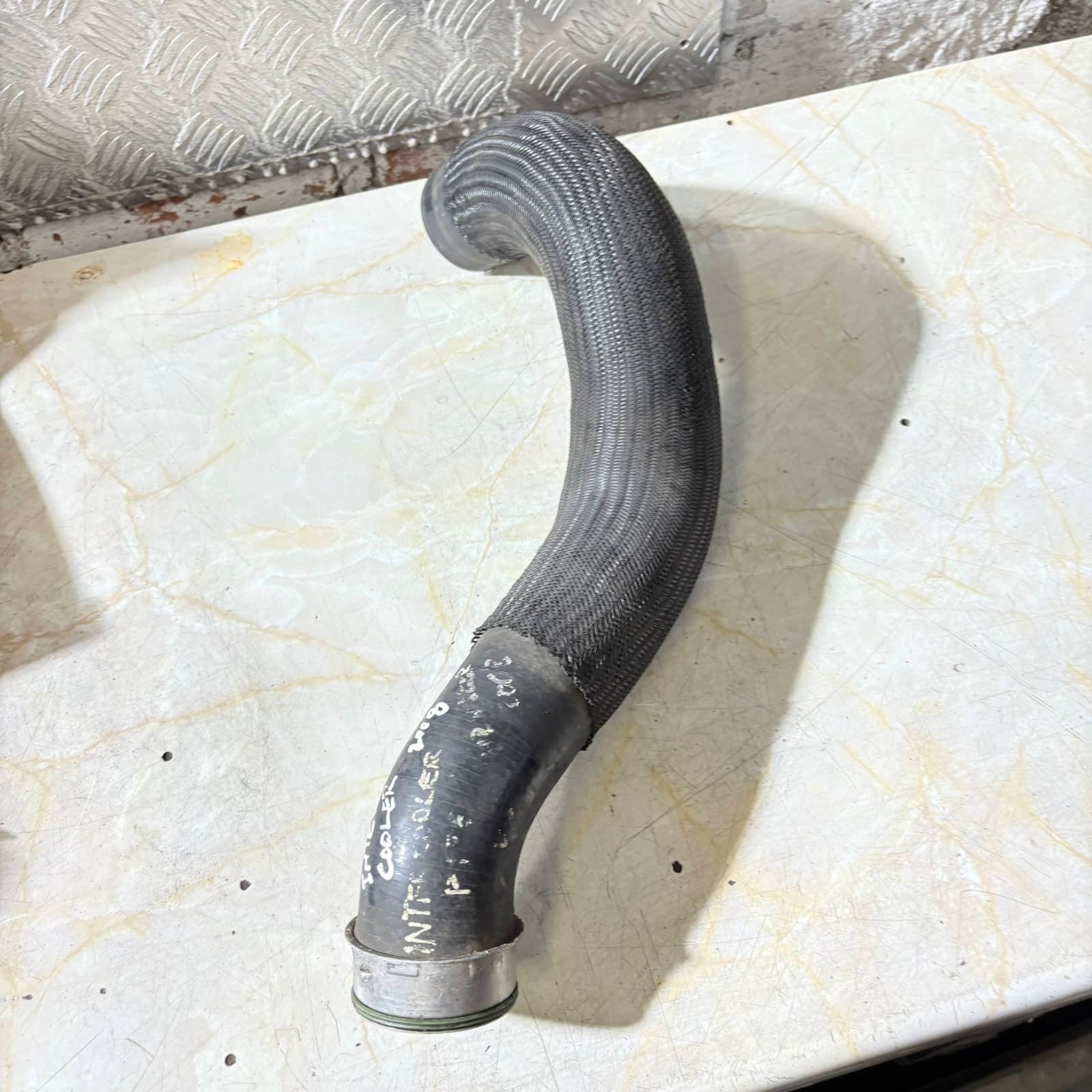 VOLVO RADIATOR HOSE 2008