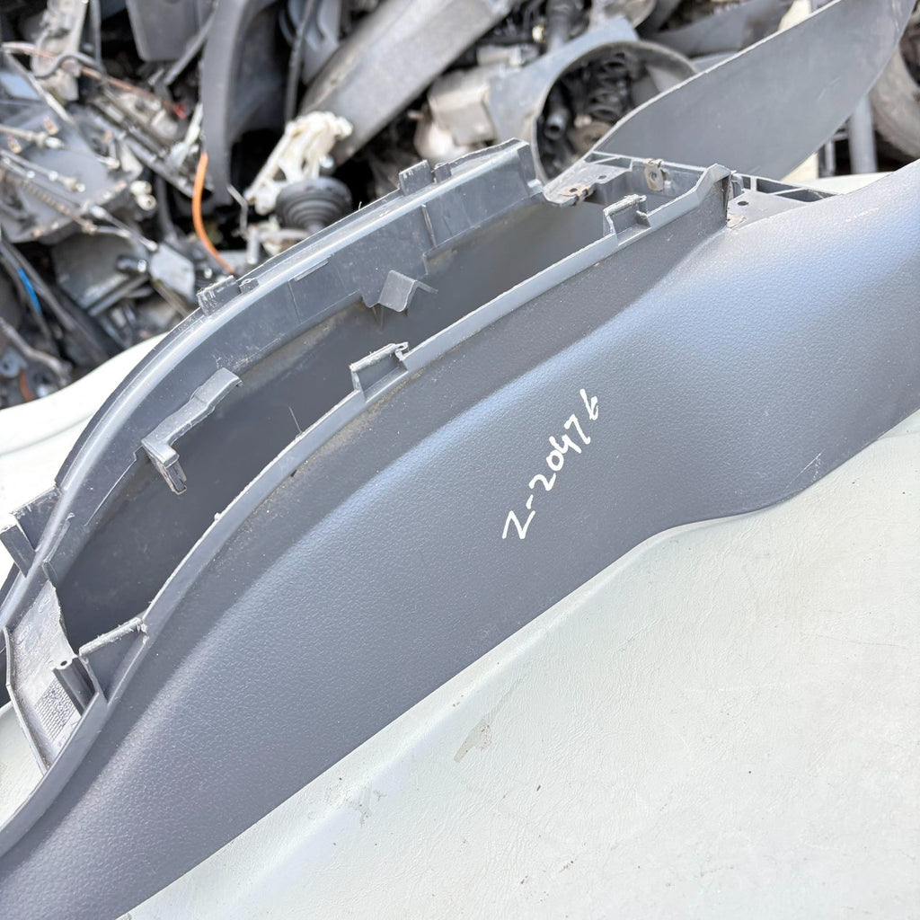 VW Polo Mk4 9N/9N3 Lower Centre Console Base RHD 6Q2864343D (02-05/05-08/09-10)