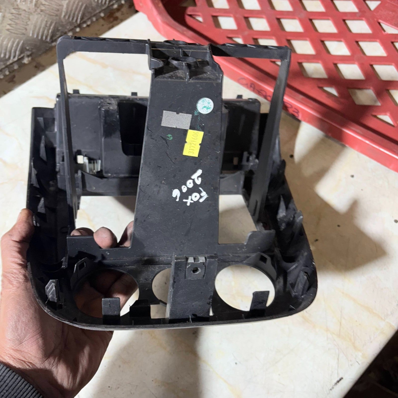 Volkswagen Fox 2006 Radio GPS head unit trim and Button