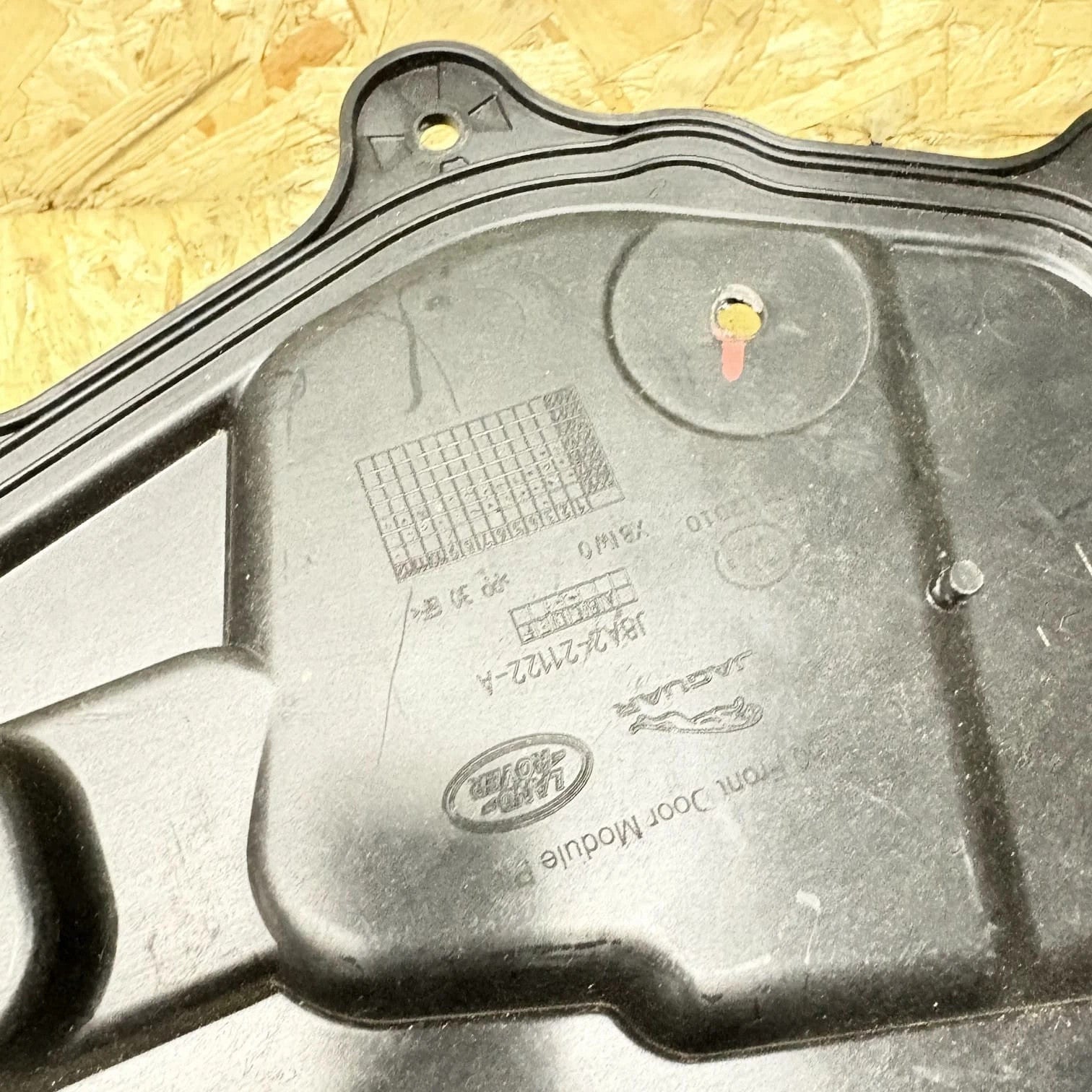 Range Rover Velar L560 2019 OSF Drivers Front Internal Door Trim J8A2-21122-A