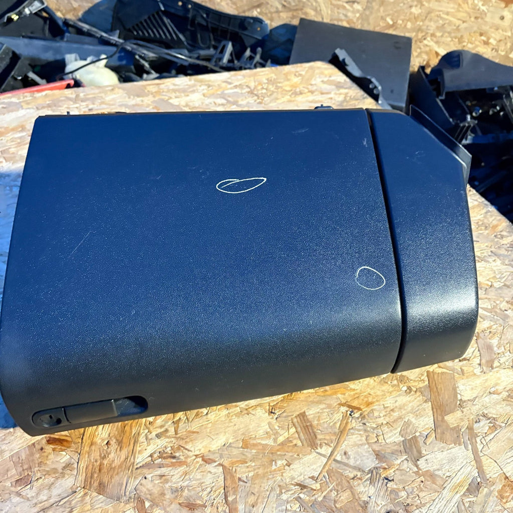 MAZDA 3 2003-2009 GLOVE BOX