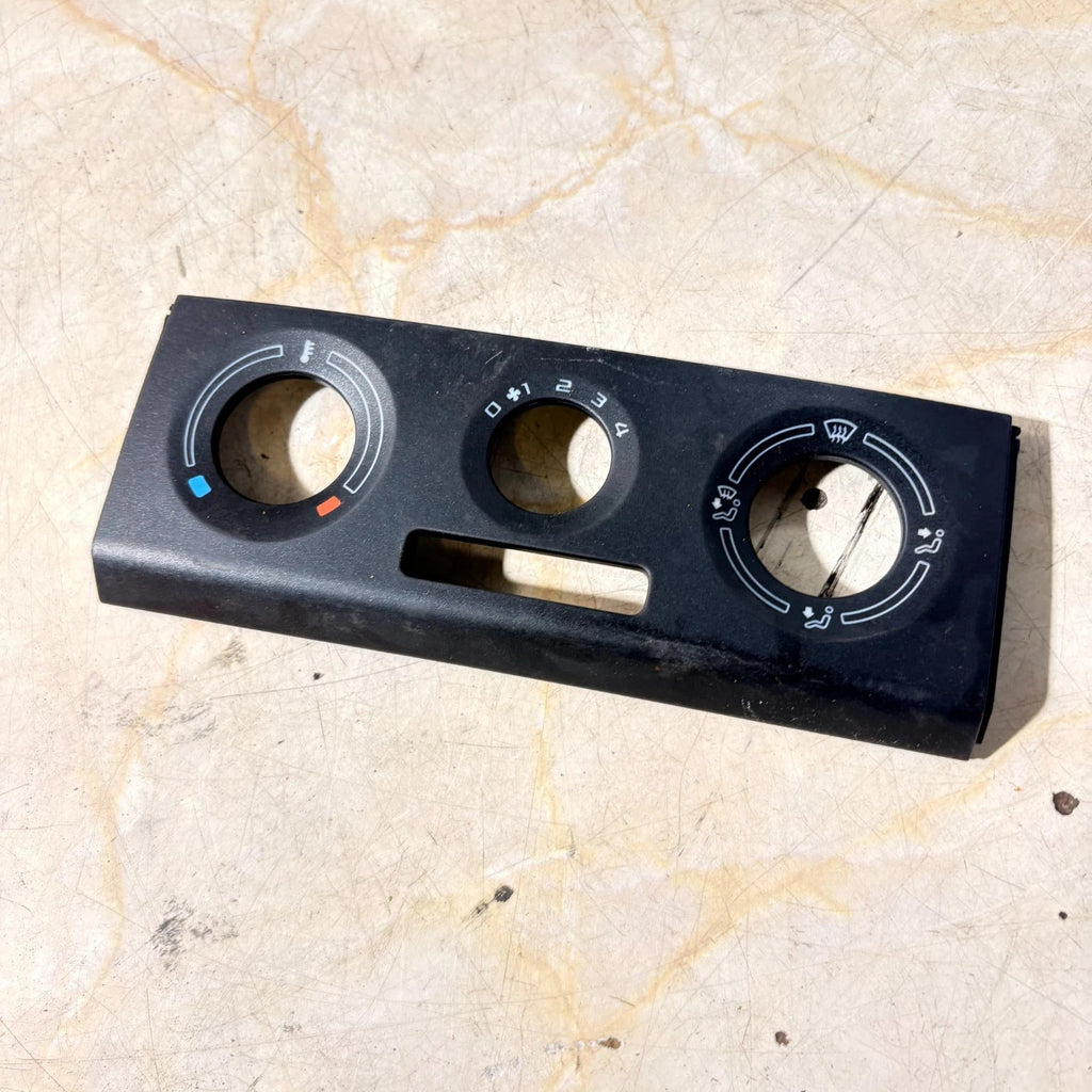 SKODA FABIA MK2 ROOMSTER 2007-15 HEATER CLIMATE CONTROL SURROUND TRIM 5J0819075B