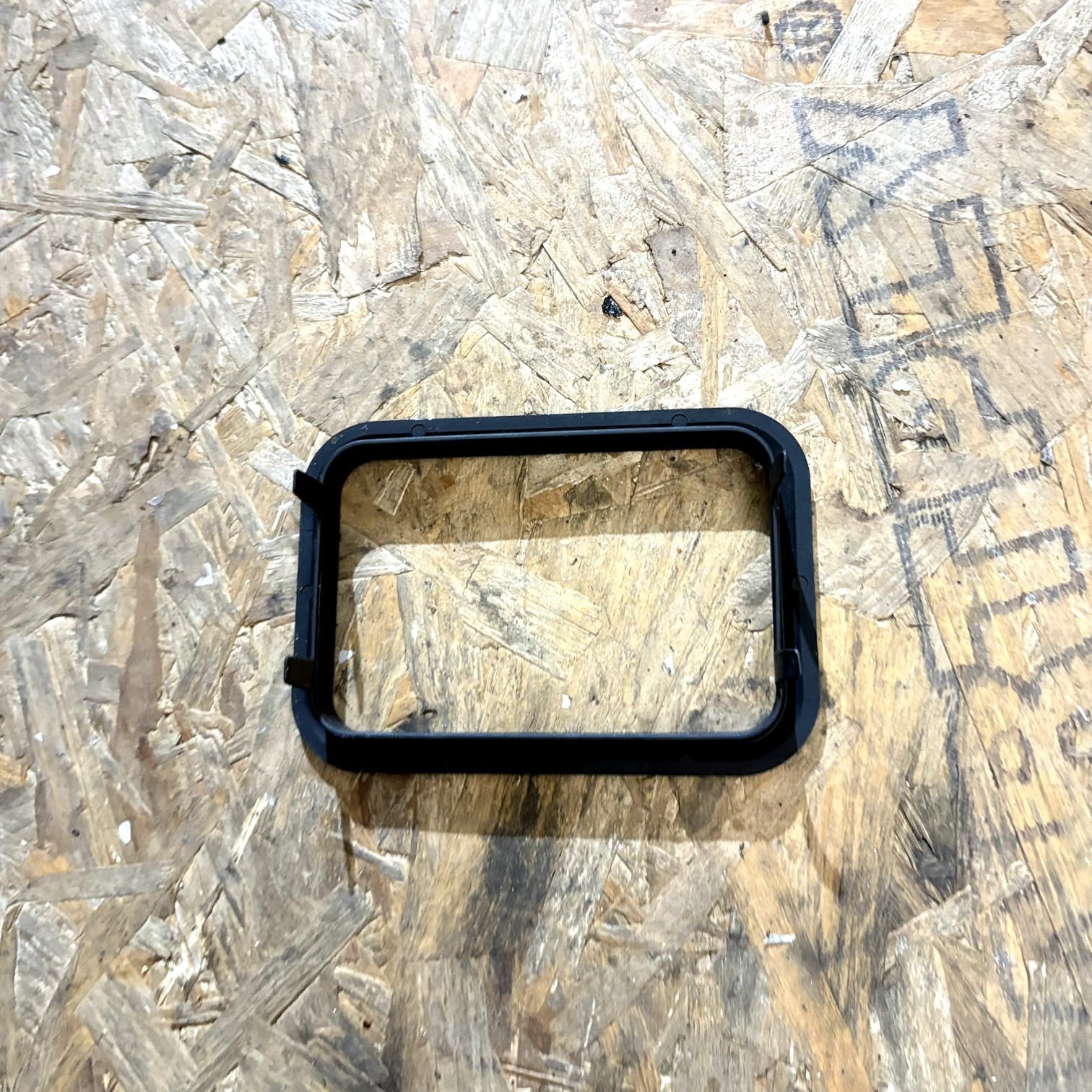 Mercedes-Benz SL R129 Gear Lever Plastic Cover A2022670288 5.0 28102396