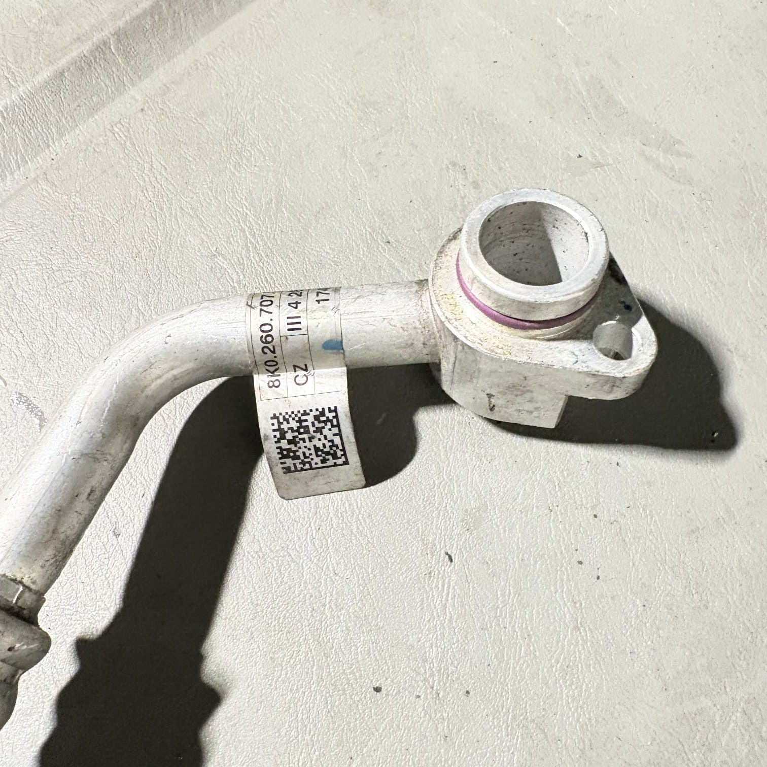 AUDI A4 B8 2.0 TDI 100kW Air Con A/C Pipe Hose 8K0260707S 2011