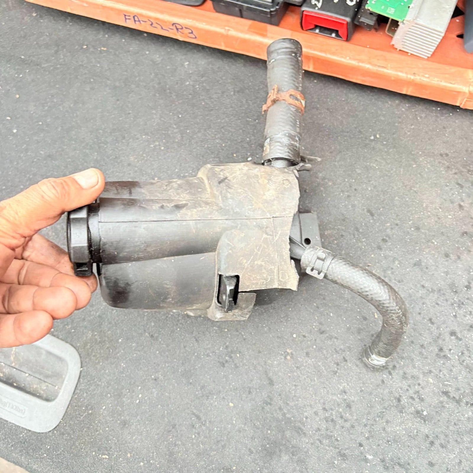 VAUXHALL INSIGNIA A 2008-2017 POWER STEERING FLUID TANK