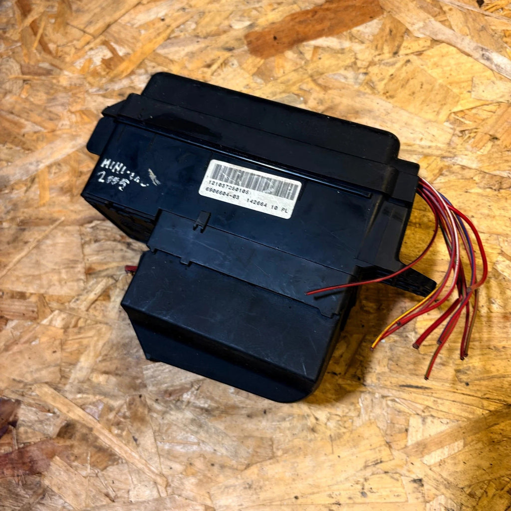 690660403 Fuse Box for MINI ONE 2001-2006