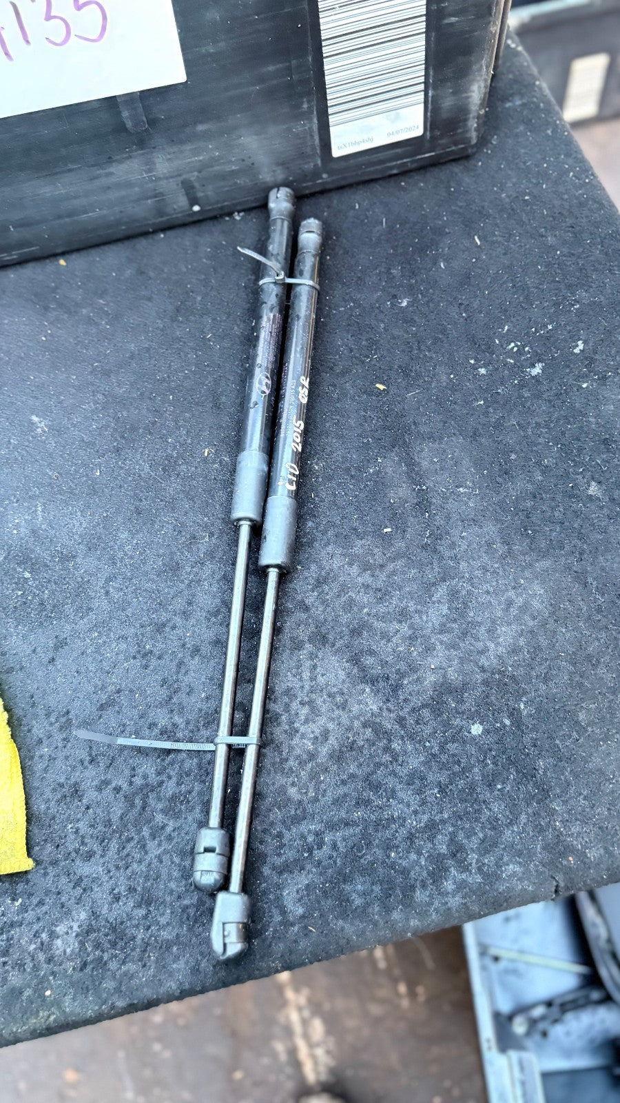Hyundai i10 2013-2019 Tailgate Boot Gas Struts Pair LH RH 81770B9010 81780B9010
