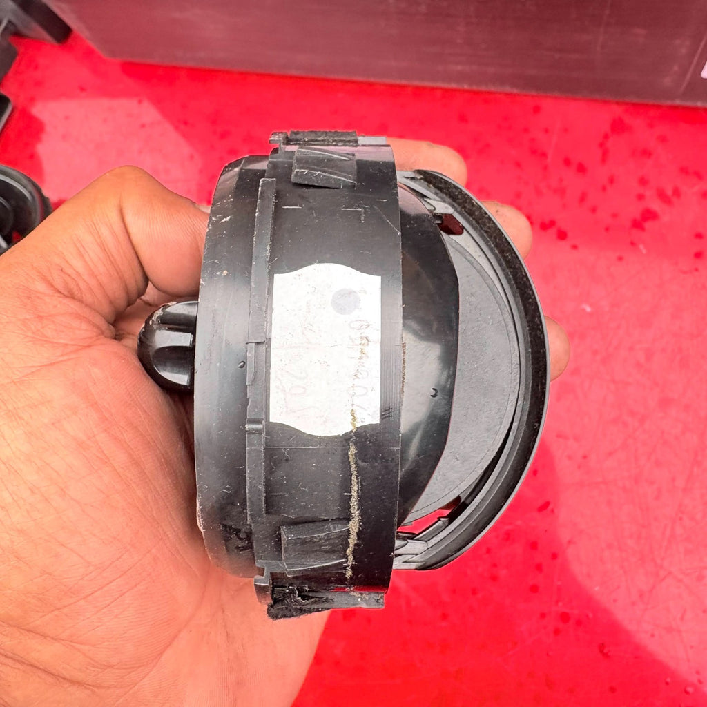 Mini Cooper R56 OSF Driver Right Front Centre Air Vent 2006-2013