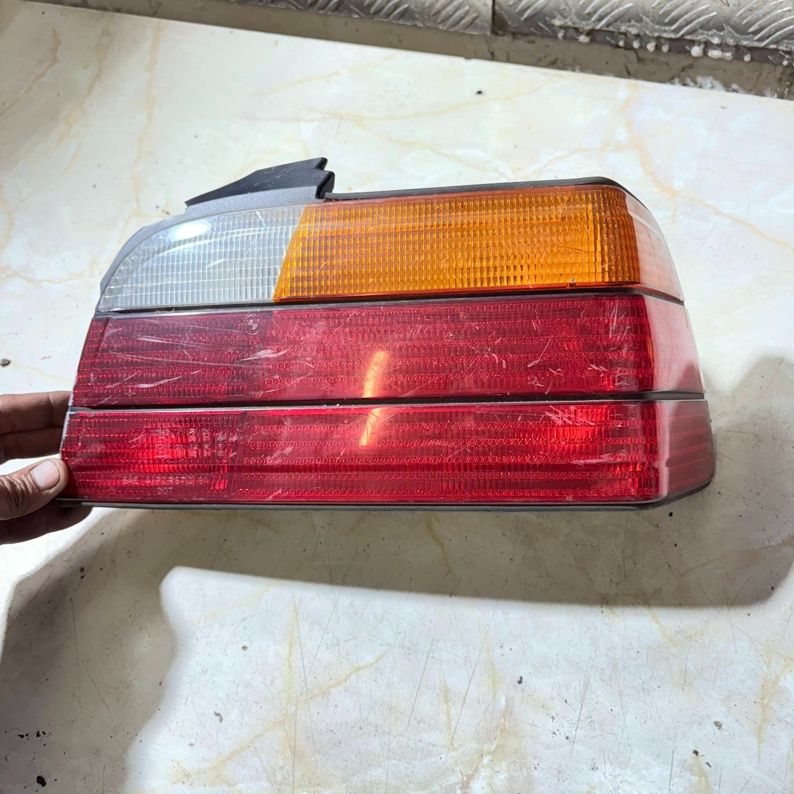 BMW E36 3 Series 320 Rear Right Tail Light Lamp 29548012