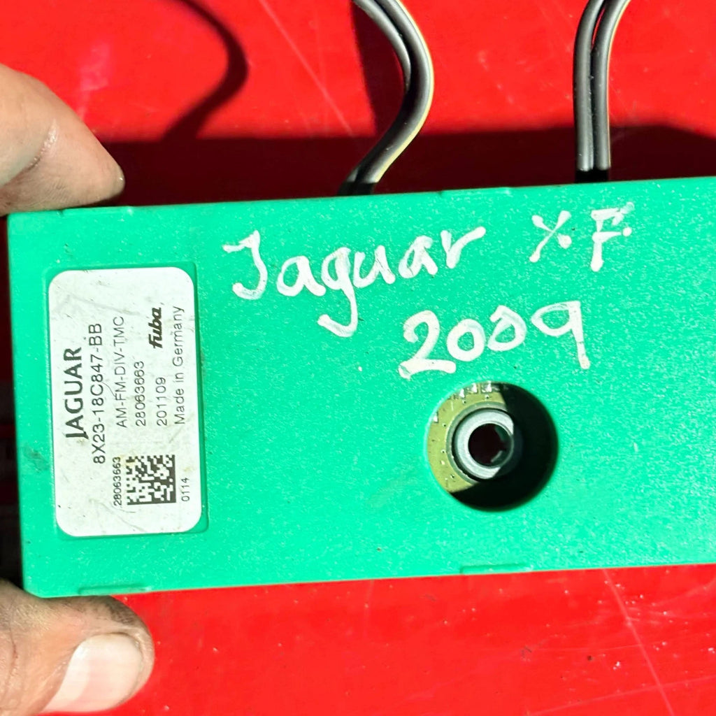 JAGUAR XF AERIAL ANTENNA AMPLIFIER AMP 8X23-18C847-BB 2009