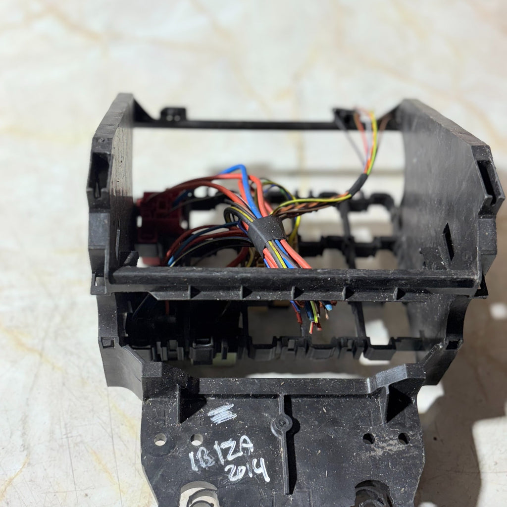SEAT IBIZA 2010-2015 BODY CONTROL MODULE FUSE BOX RELAY 6R0907371D