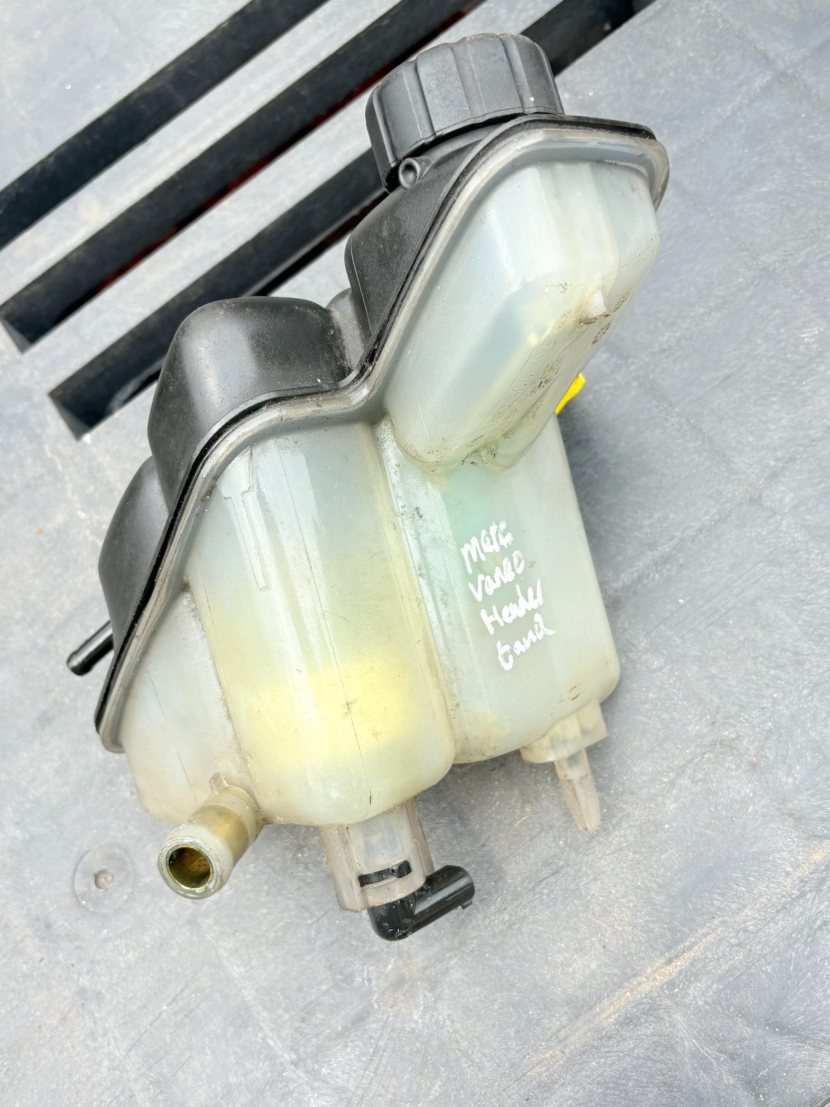 Mercedes Vaneo 02-05 A-Class W168 97-05 Coolant Expansion Tank 1685000249