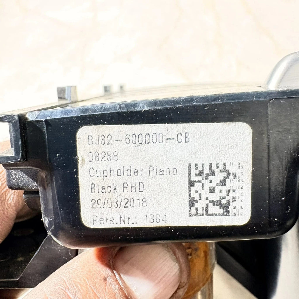 2011-2018 Range Rover Evoque L538 Cup Holder 12V Lighter RHD BJ32-600D00-CB