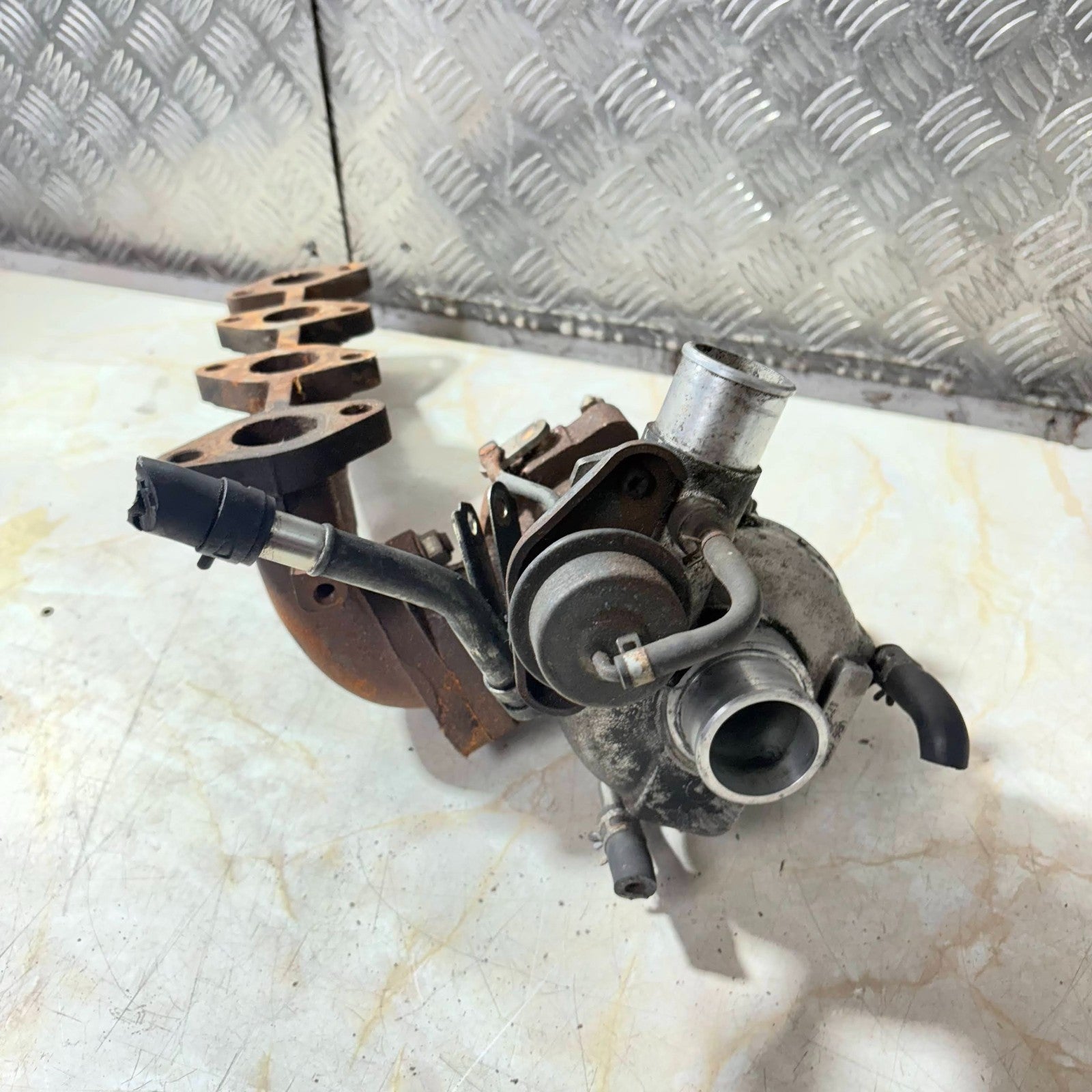 Toyota Avensis T22 2.0 D-4D Turbocharger 17201-27010 VB6 RHF4 1CD-FTV 1999-2003