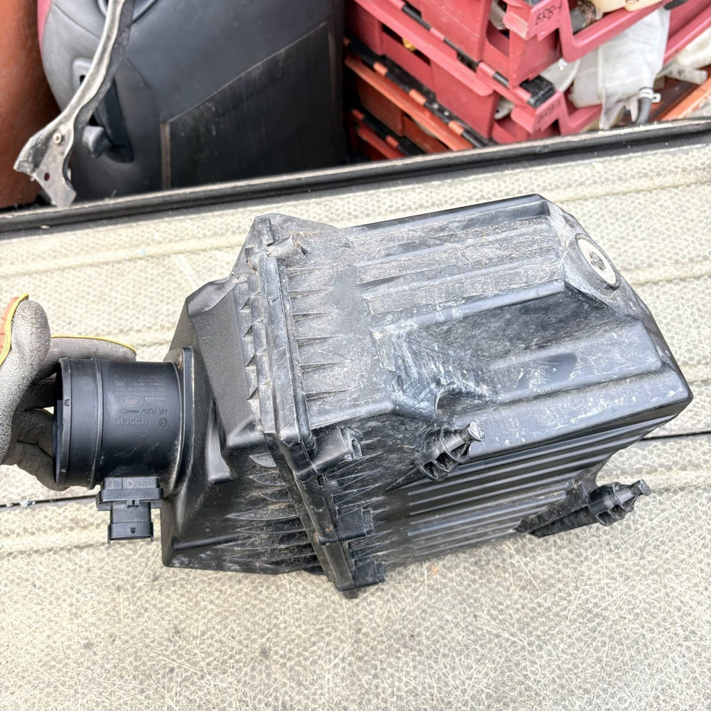 JAGUAR E-PACE X540 AIR FILTER BOX HOUSING GJ32-9600-AD
