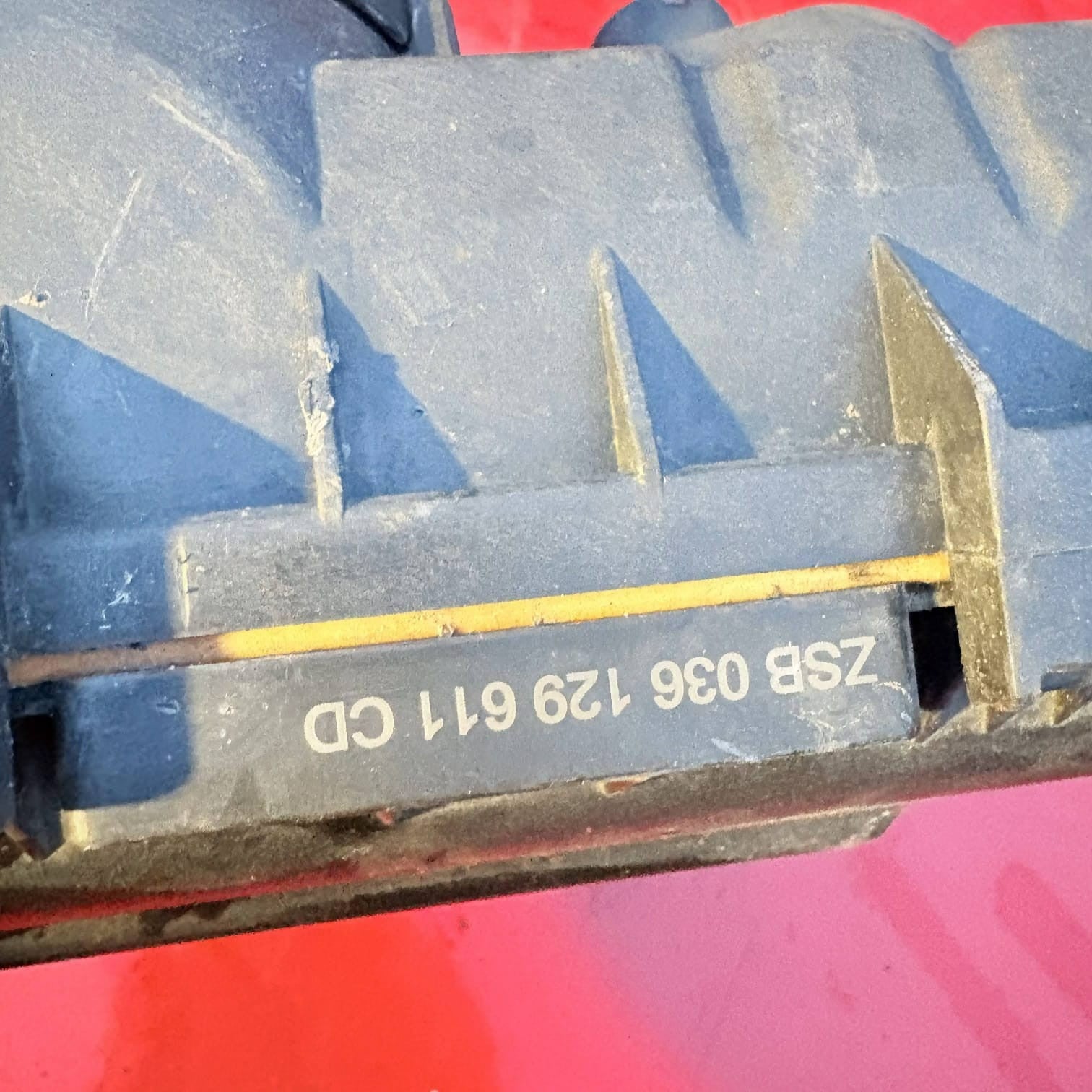 VW POLO MK4 2009 1.4 PETROL BUD AIR FILTER BOX 036129611CD 036129620H