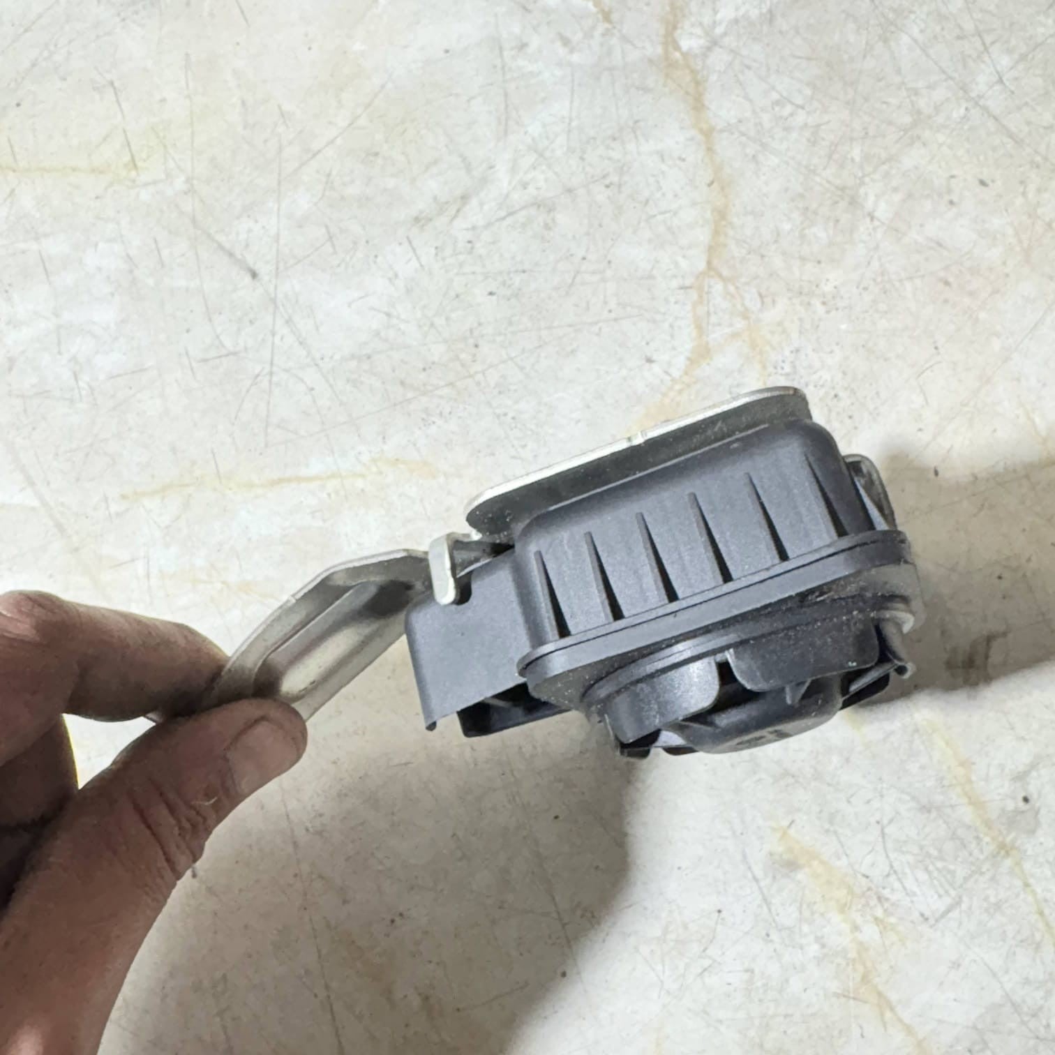 AUDI A3 S3 RS3 8V 2013-2020 HIGH TONE HORN & MOUNTING BRACKET 8V2951285
