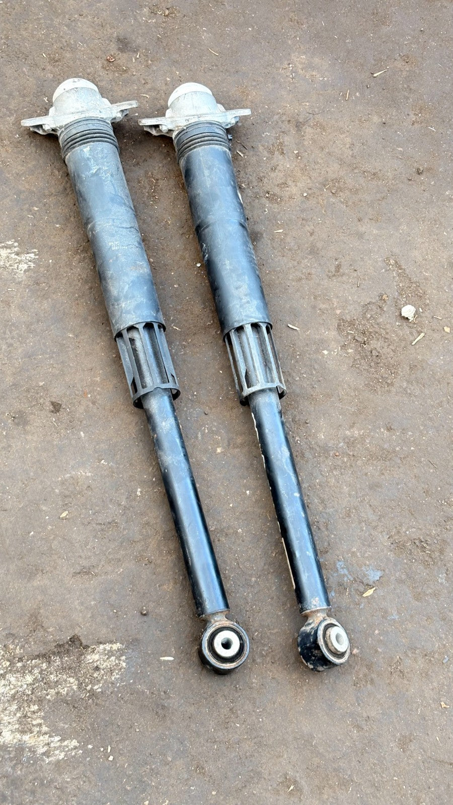 VW POLO MK6 2019 DRIVER SIDE REAR SHOCK ABSORBER DAMPER LEG 2Q0512013BE