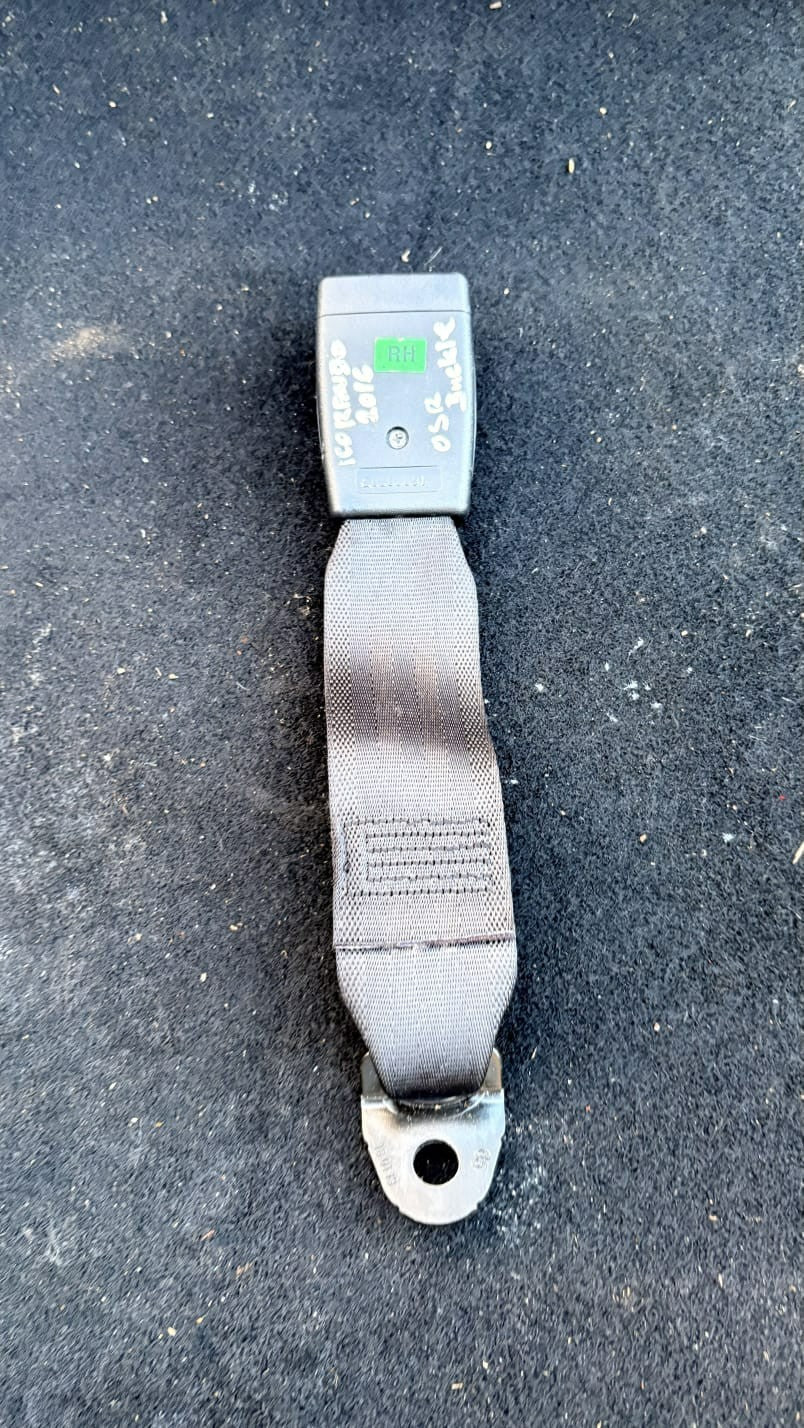 SSANGYONG KORANDO 2010-2019 REAR CENTER RIGHT SEAT BELT BUCKLE CATCH