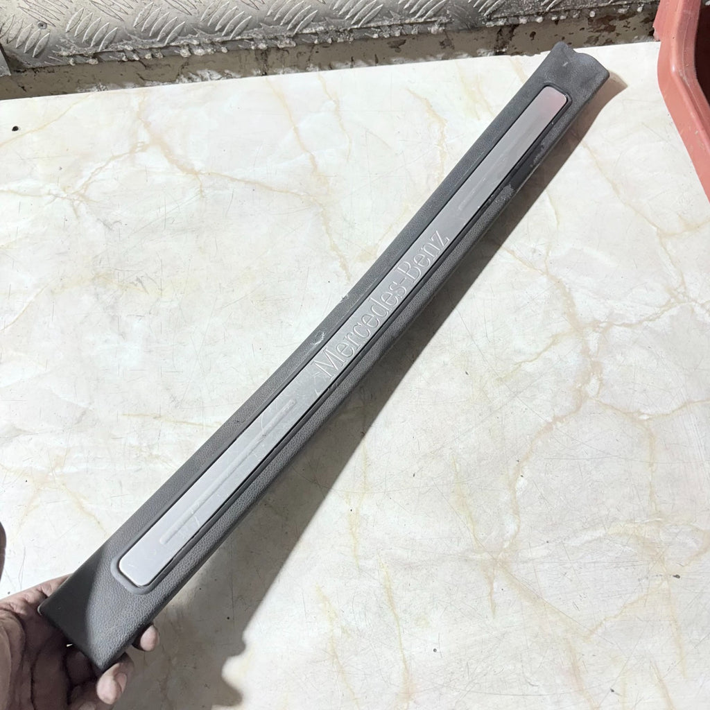 MERCEDES-BENZ A CLASS A150 2008 DOOR SILL TRIM REAR LEFT PASSENGER SIDE