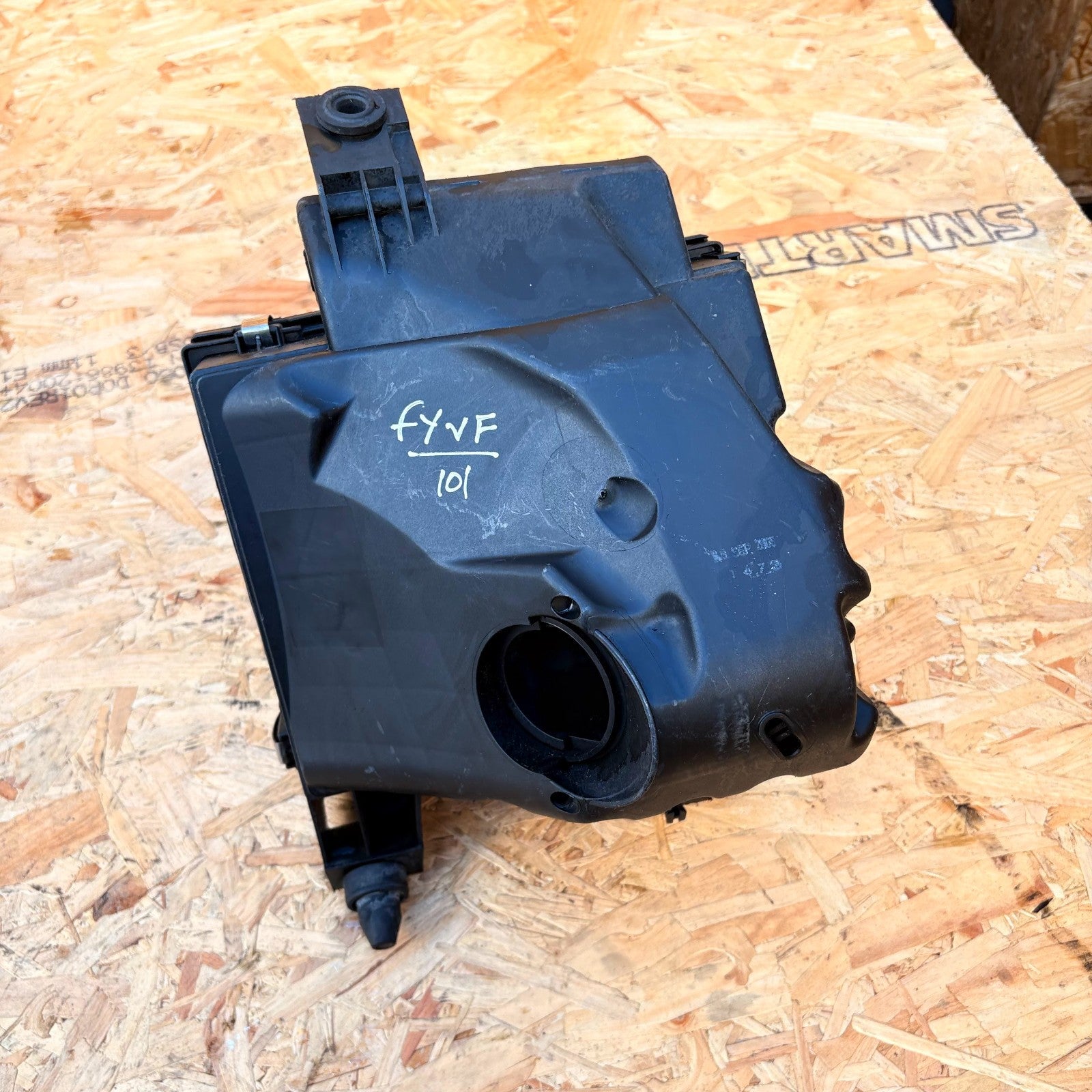 2001-2008 Skoda Superb 3U Mk1 2.5 V6 TDI Air Filter Box Housing 3B0133837BB