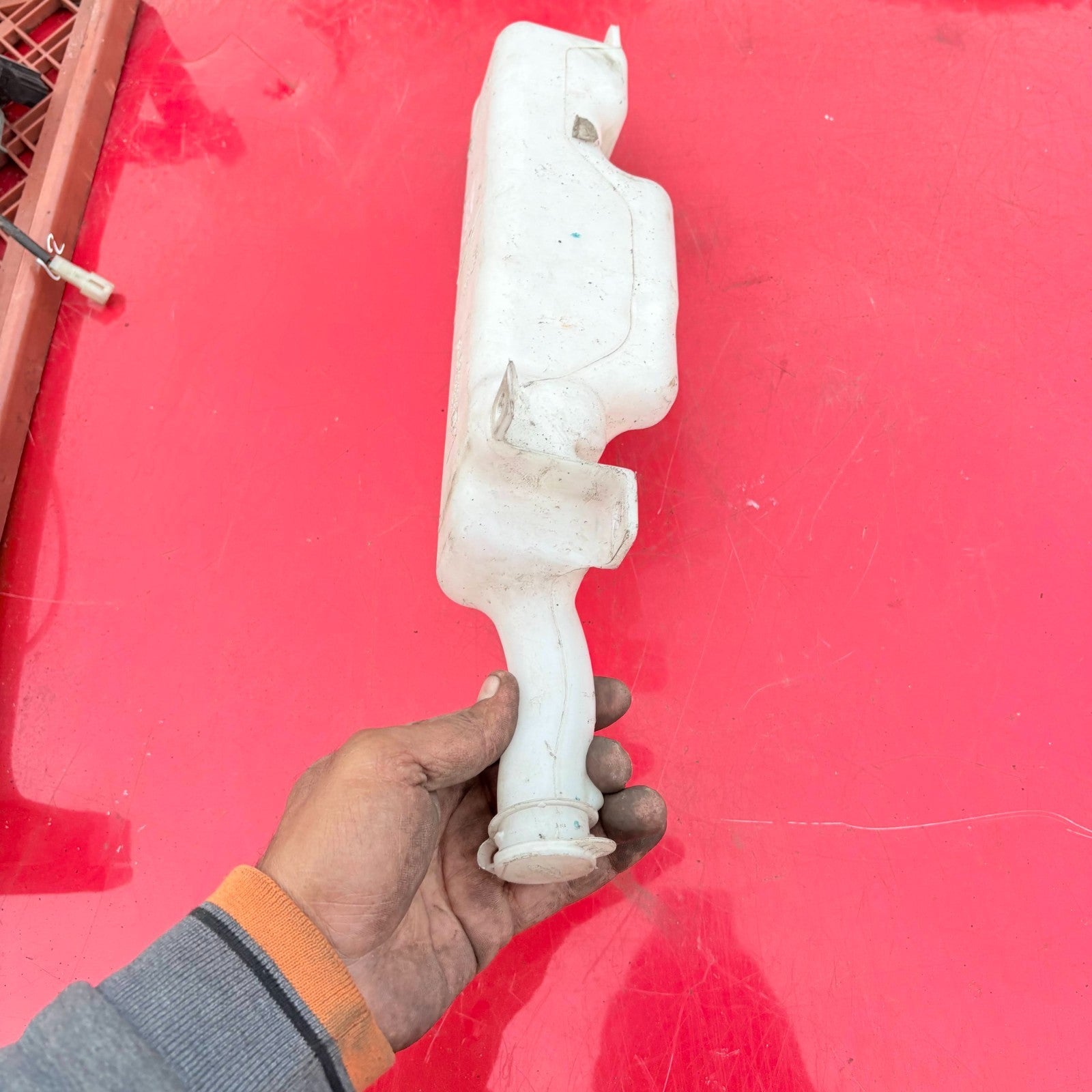 Mitsubishi Colt Expansion Tank coolant A 454 500 02 49 MN130400 2005-2012