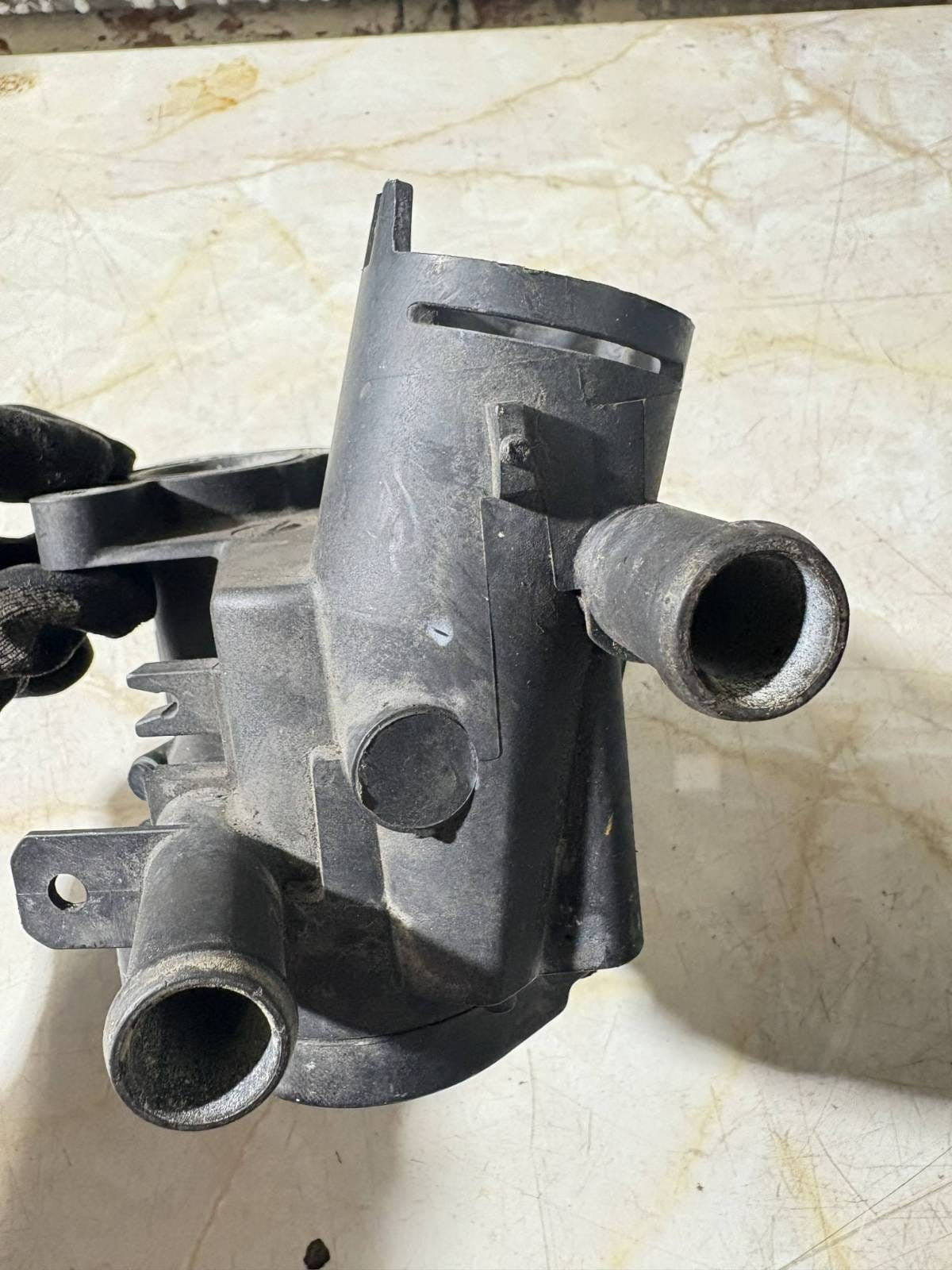 THERMOSTAT HOUSING (Aluminum) VW Volkswagen 3571211402
