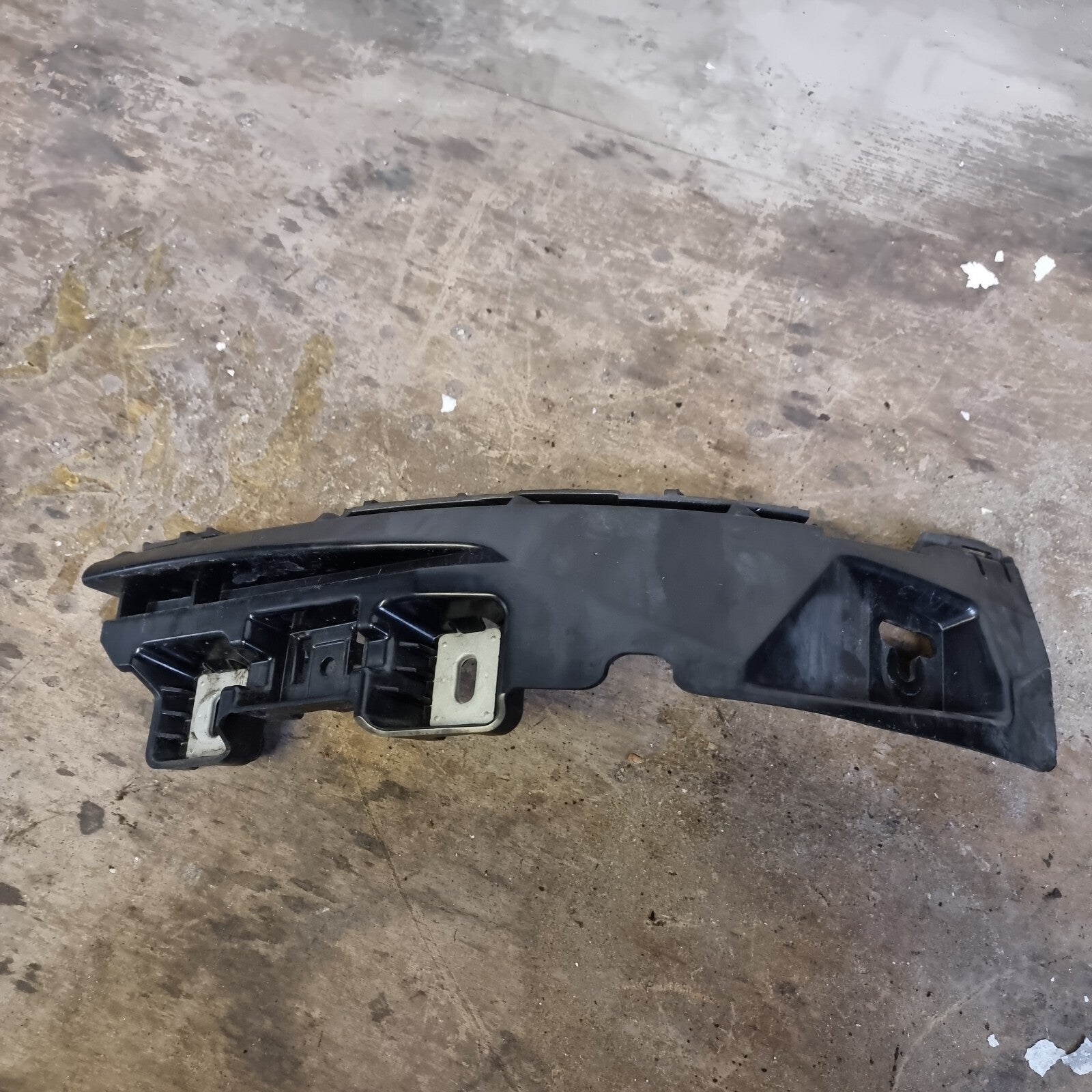 Mercedes C Class W205 Rear Bumper Right Bracket A2058852265