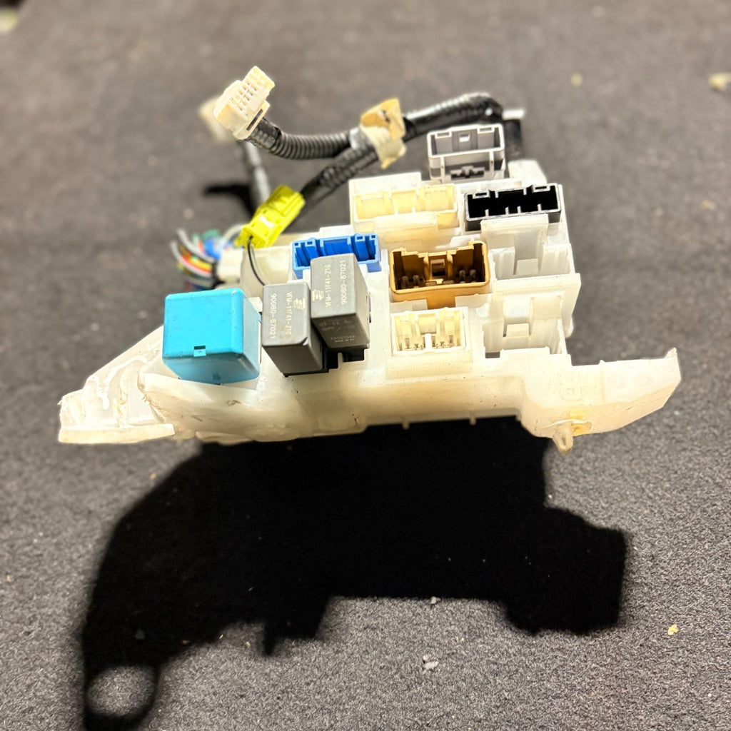 Citroen C1 Mk2 2014-2021 Engine Bay Fuse Box Relay 2015