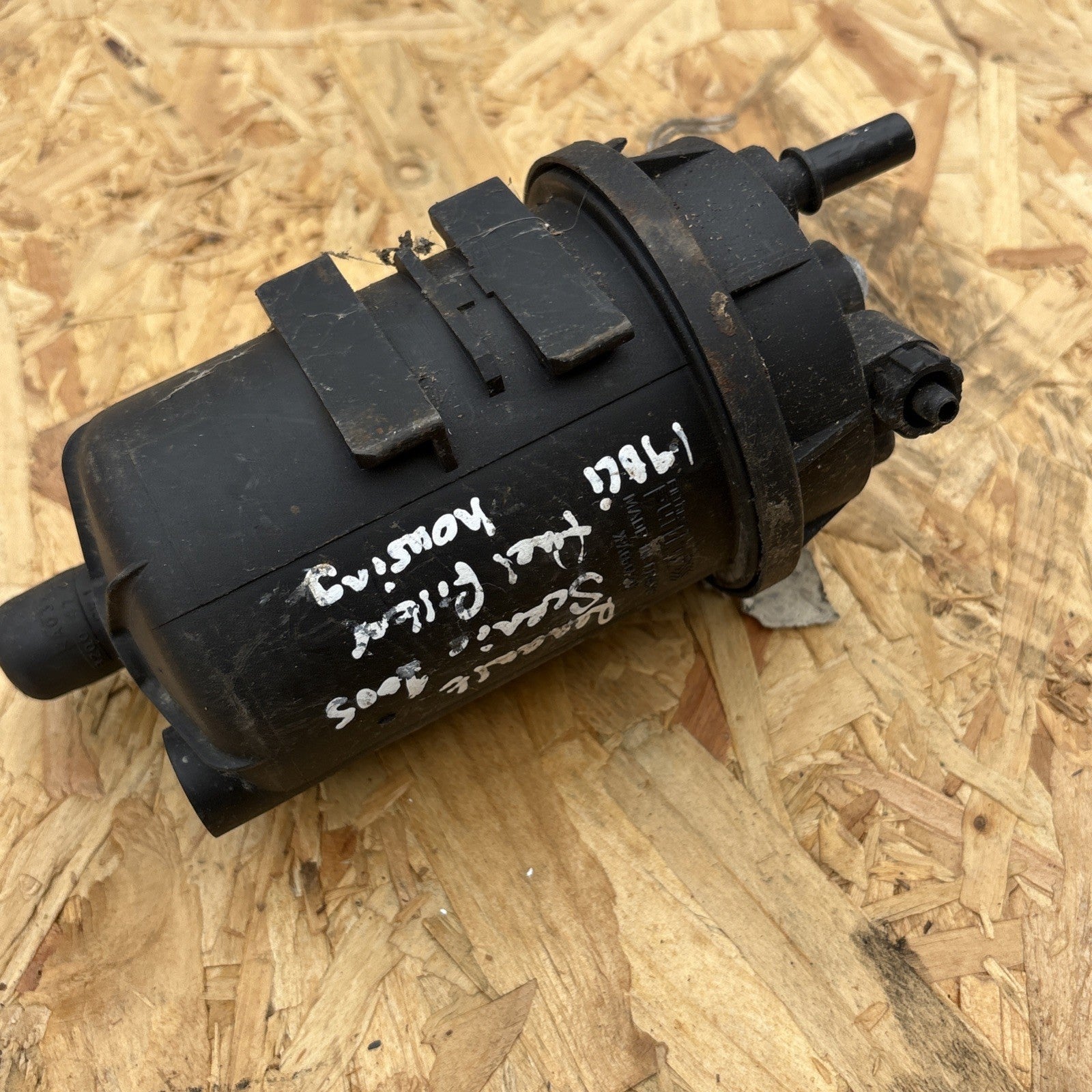 RENAULT GRAND SCÉNIC II JM0/1 Fuel Filter Housing 8200169353 1.87 27717940