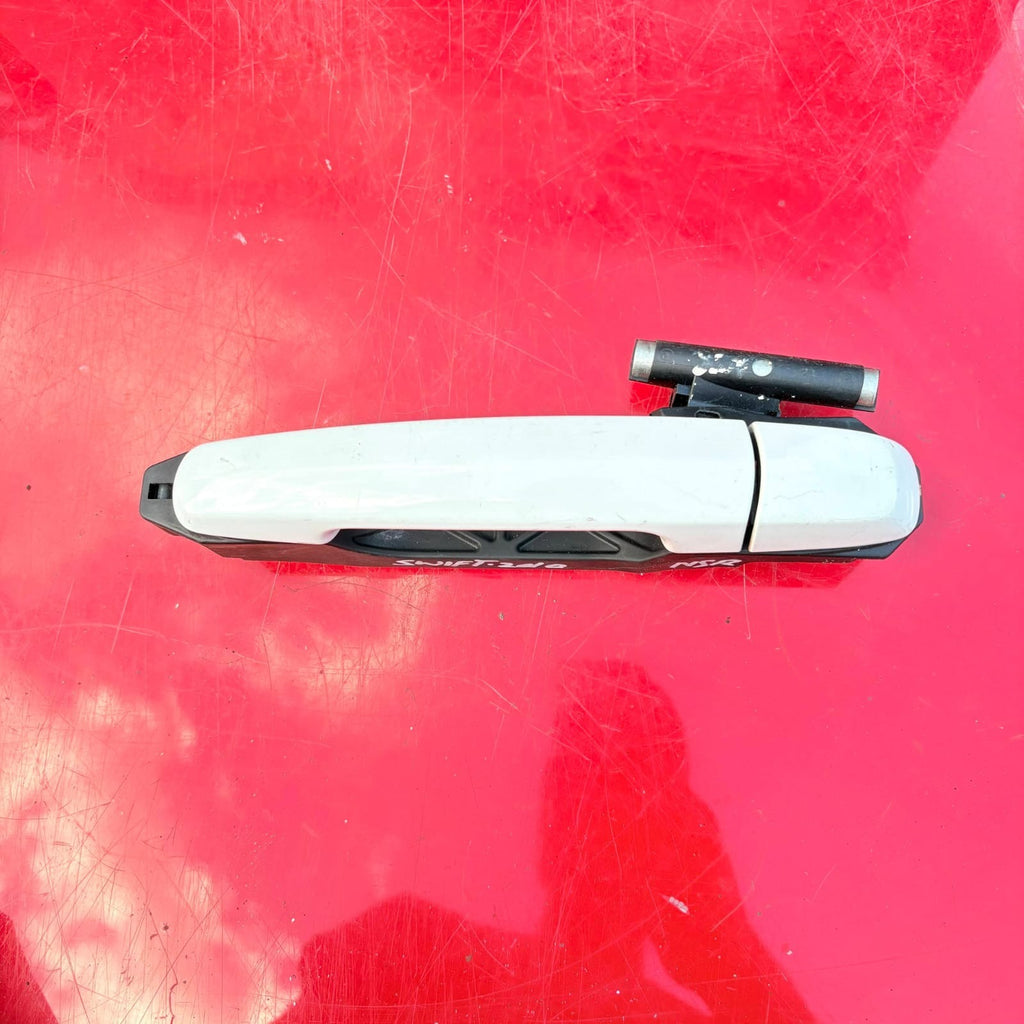 Suzuki Swift VERSO MK3 2010 5DR REAR PASSENGER LEFT EXTERIOR DOOR HANDLE 1G3 NSF
