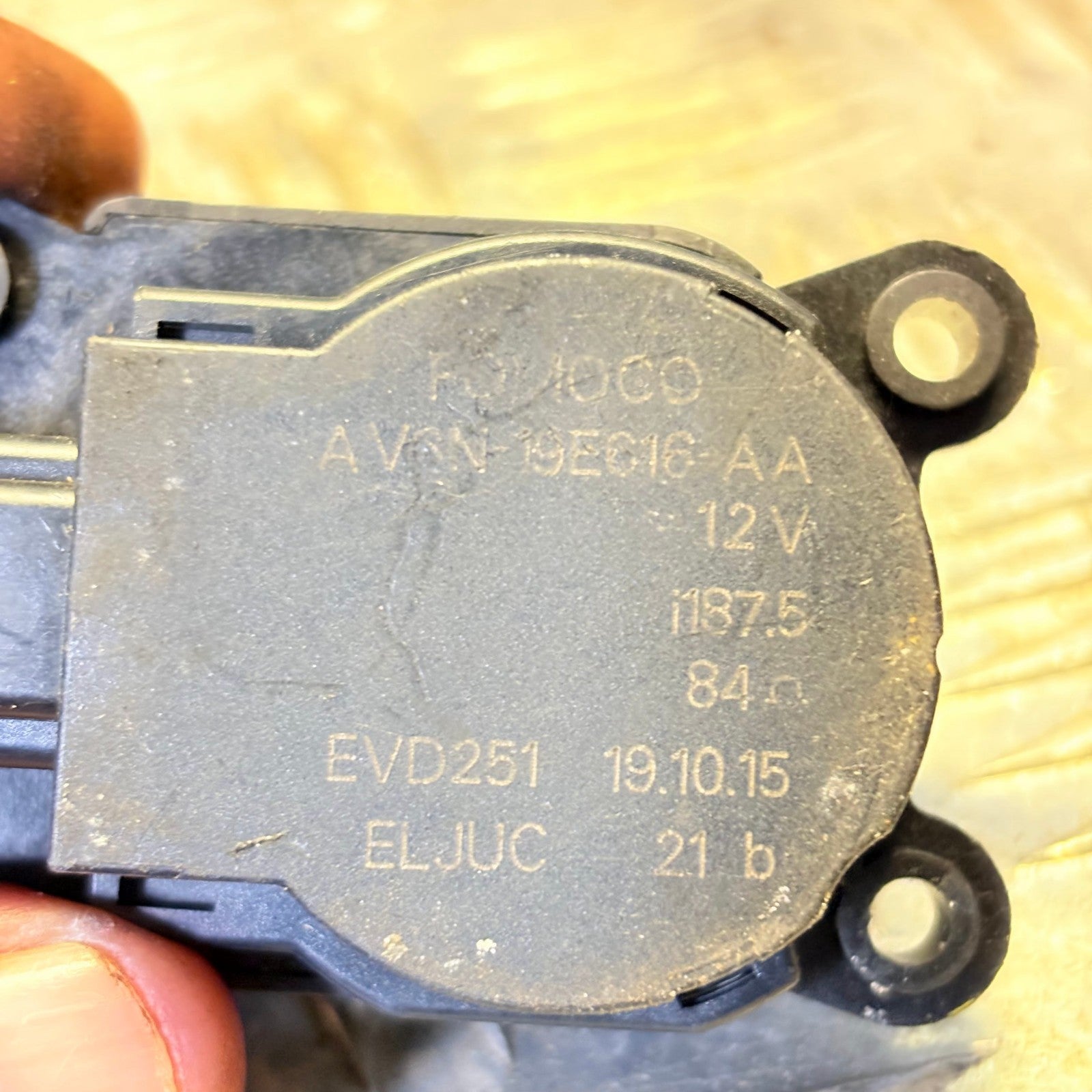 FORD Focus 2018 Air flap motor AV6N19E616AA