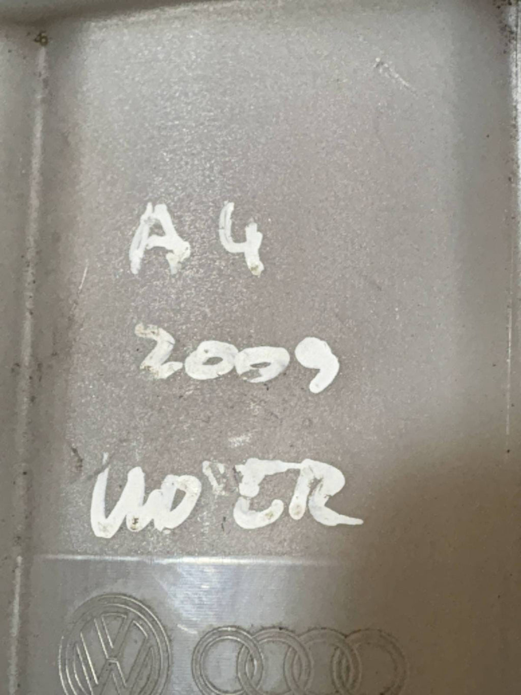 2009 AUDI A5 2.0 TDI Quattro S Line 2DR CAHA COOLANT EXPANSION BOTTLE 8K0121403G