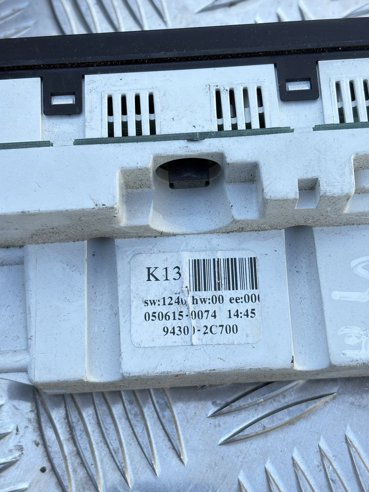 Hyundai Coupe MK2 2005-Clock Display Instrument Gauge Cluster-943002C700