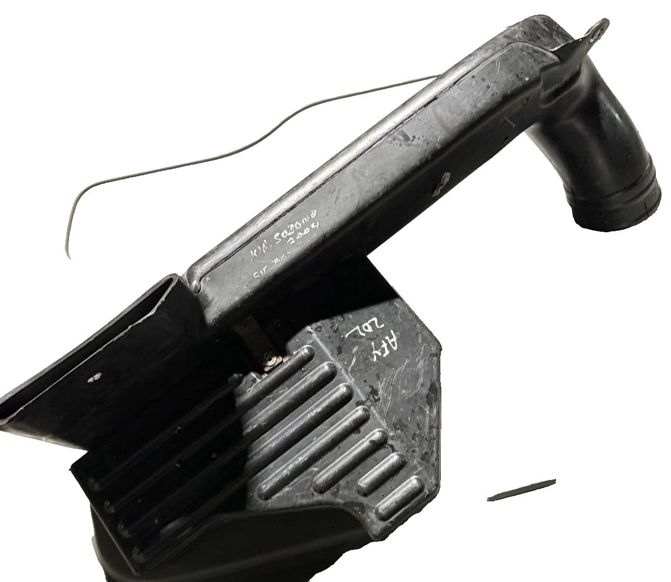 Kia Sedona 2002-2006 Air Intake Pipe 0K51A13330 A13330