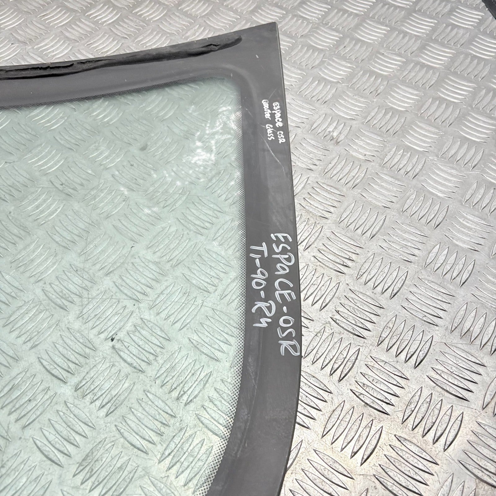RENAULT ESPACE 2000 OFFSIDE DRIVER SIDE REAR QUARTER WINDOW GLASS