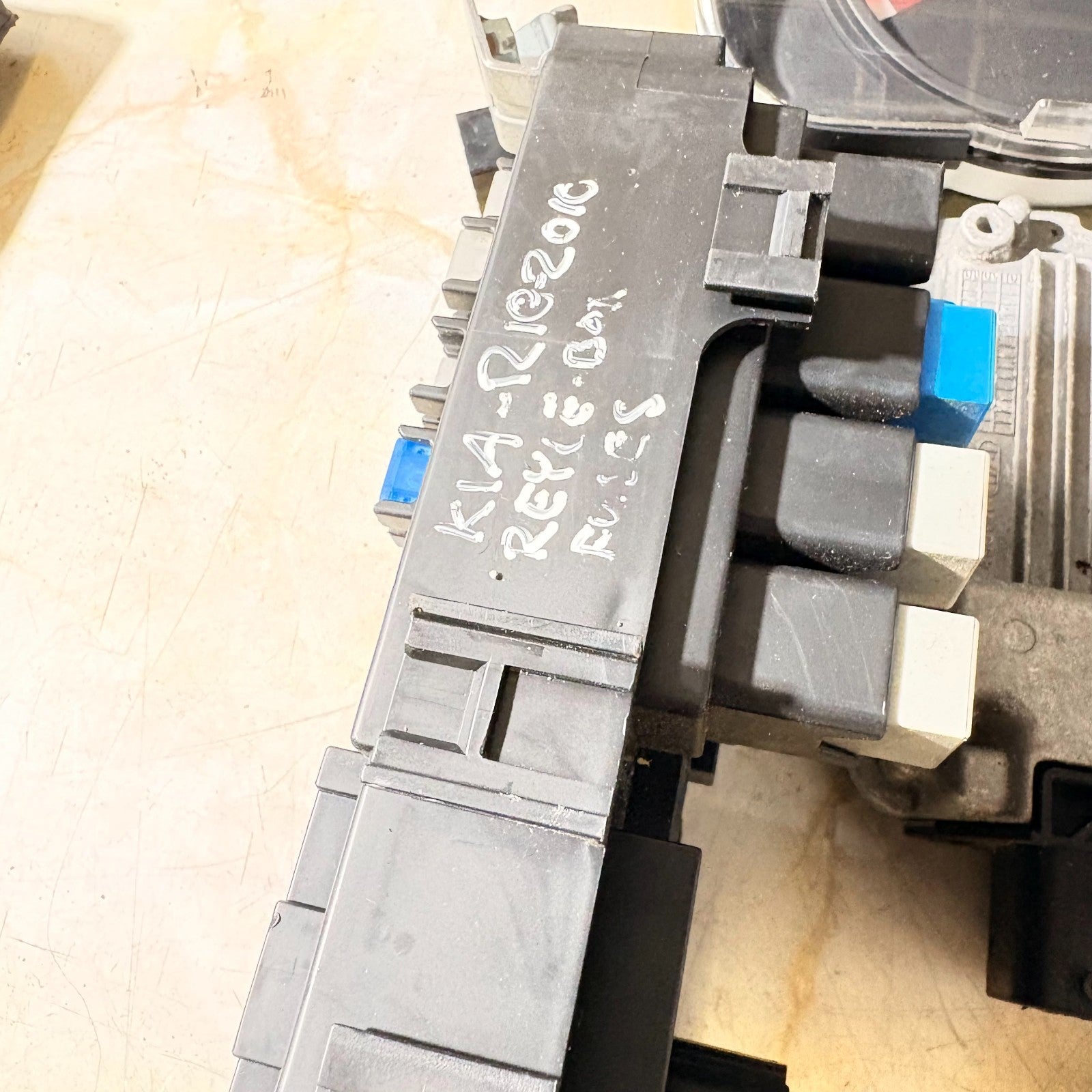 Kia Rio Mk2 JB 2005-2011 1.5 CRDi ECU Kit 39101-2A616 BCM 95400-1G335 Key Barrel