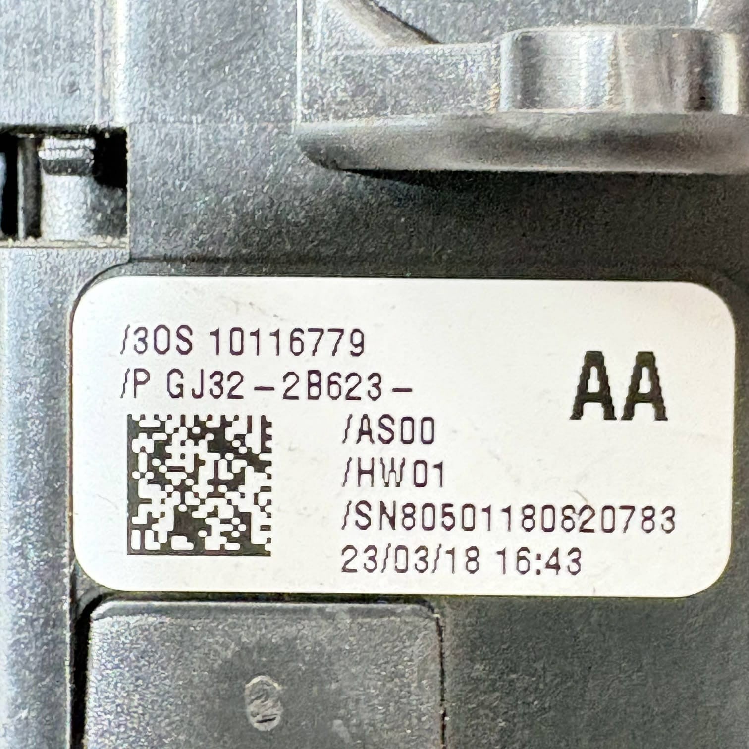 RANGE ROVER EVOQUE HANBDRAKE PARKING BRAKE SWITCH L538 2018 GJ32-2B623-AA