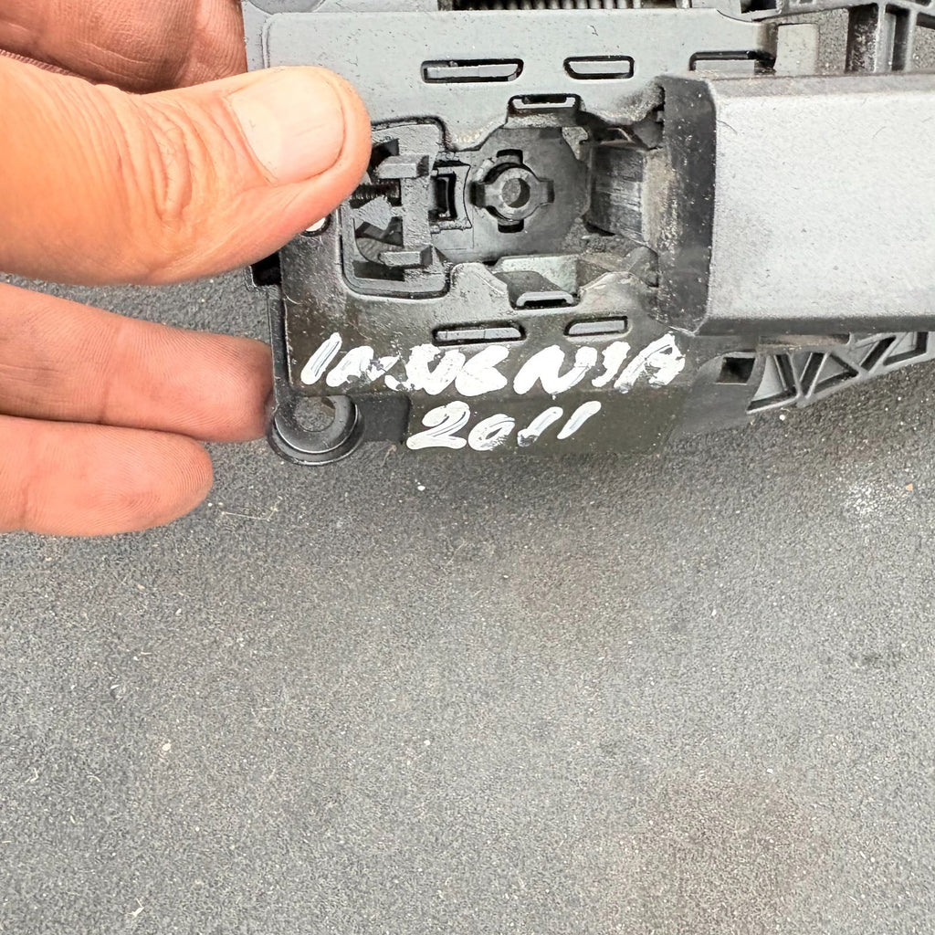 2011 VAXUHALL INSIGNIA DOOR HANDLE FRONT RIGHT SIDE OUTSIDE